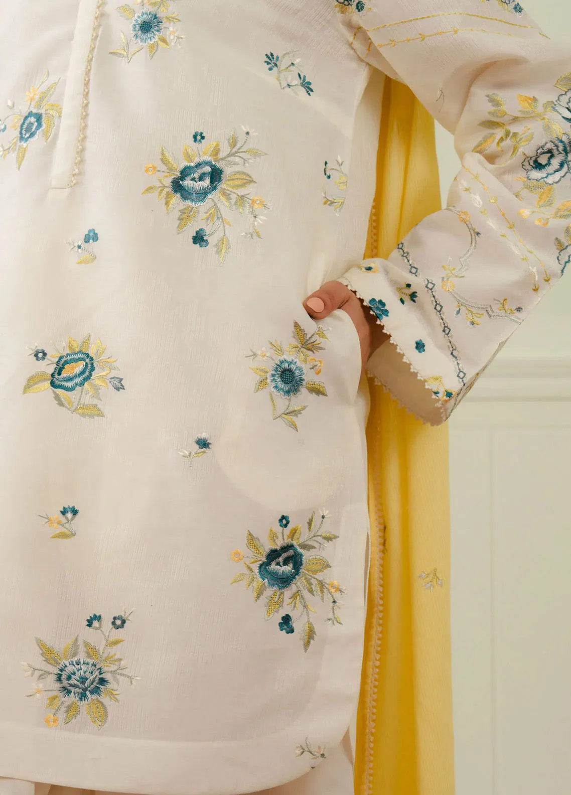 Coco By Zara Shahjahan Embroidered Jacquard Suits Unstitched 3 Piece - CZS25L 10B NORA Coco By Zara Shahjahan Embroidered Jacquard Suits Unstitched 3 Piece - CZS25L 10B NORA