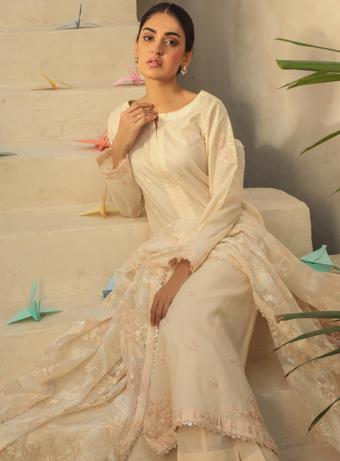 Najiazia Embroidered Lawn Suits Unstitched 3 Piece - NZ25EE GLORY Najiazia Embroidered Lawn Suits Unstitched 3 Piece - NZ25EE GLORY