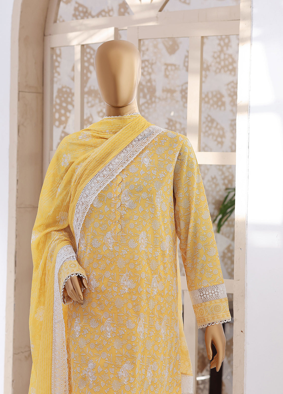 Nakshkari By HZ Textile Embroidered Lawn 3 Piece Unstitched Suit HZ26NEV3 D-NEC-1222 Nakshkari By HZ Textile Embroidered Lawn 3 Piece Unstitched Suit HZ26NEV3 D-NEC-1222