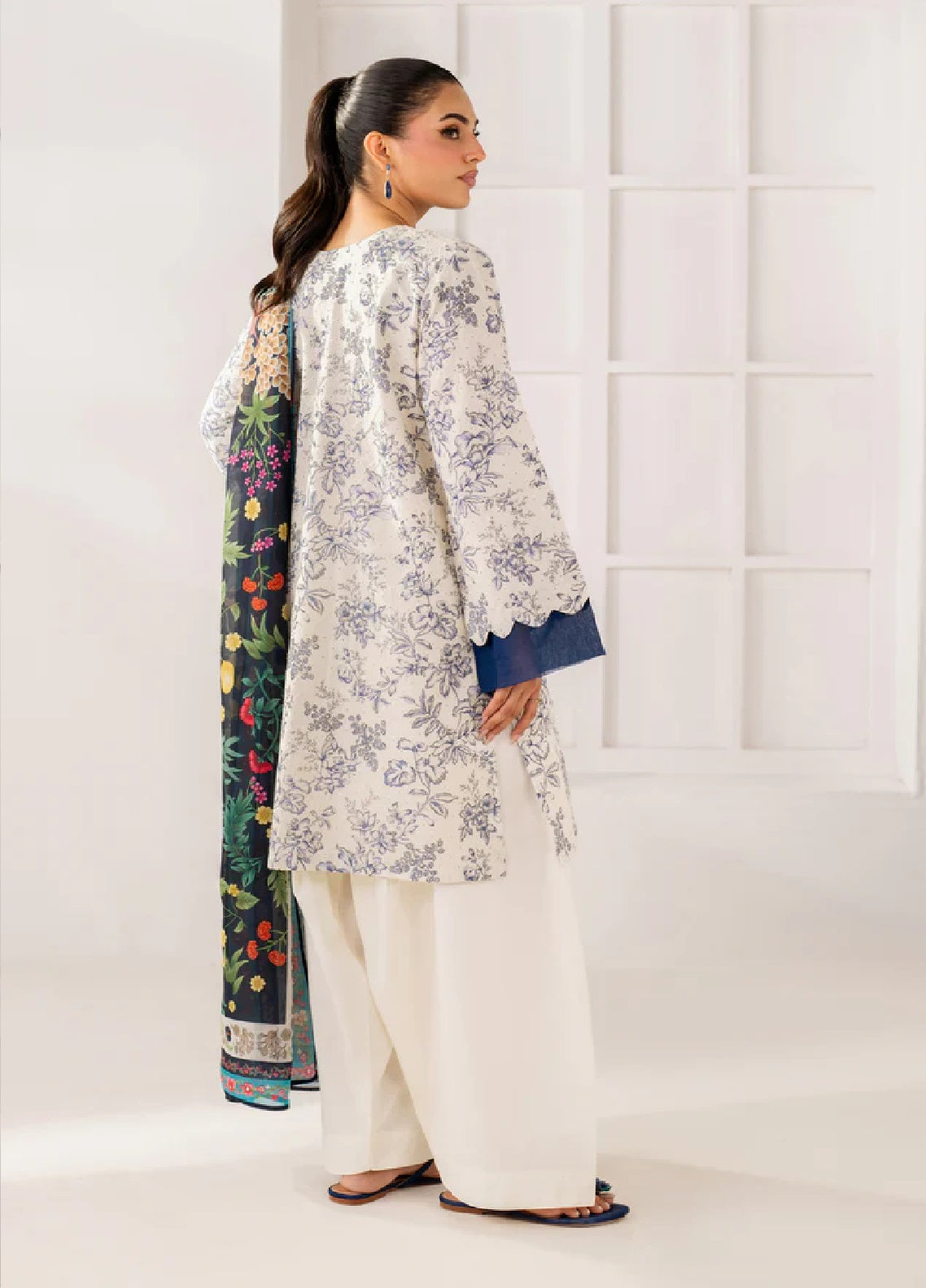 Namah By Xenia Embroidered Lawn 3 Piece Unstitched Suit XE26NS D-1027 KYMA Namah By Xenia Embroidered Lawn 3 Piece Unstitched Suit XE26NS D-1027 KYMA
