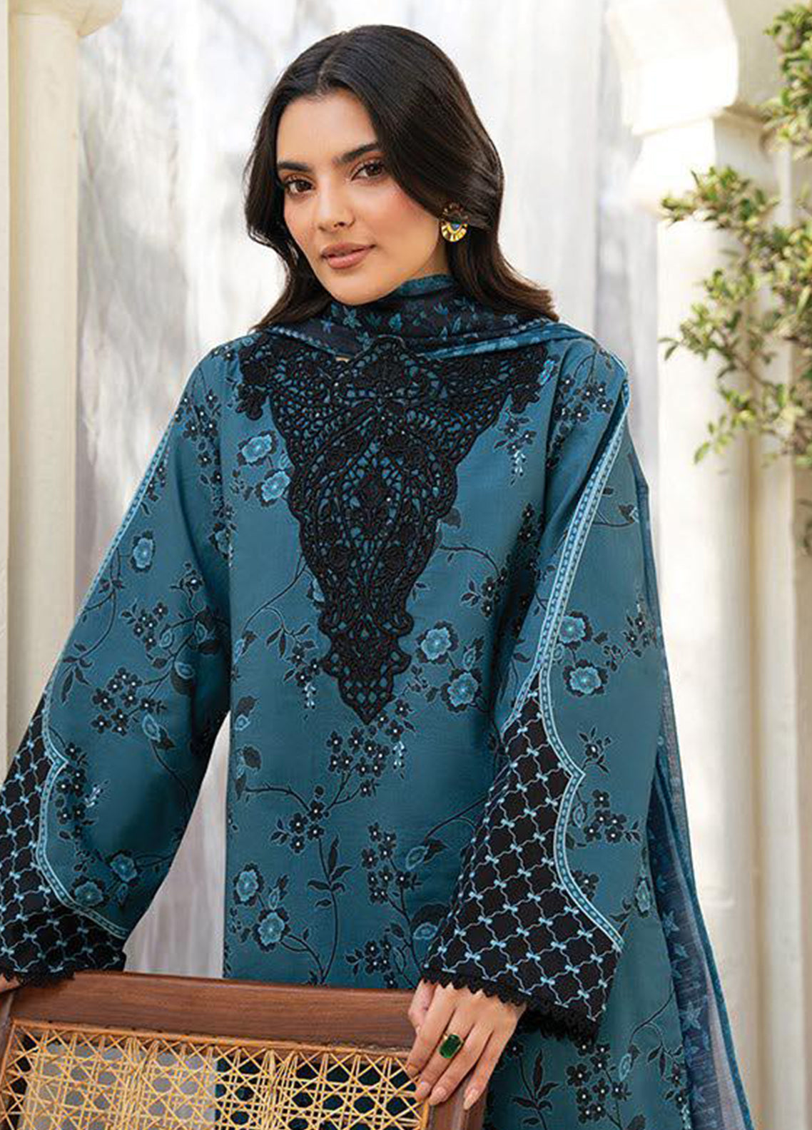 Namah By Xenia Embroidered Lawn 3 Piece Unstitched Suit XE26NS D-1211 SAFA Namah By Xenia Embroidered Lawn 3 Piece Unstitched Suit XE26NS D-1211 SAFA