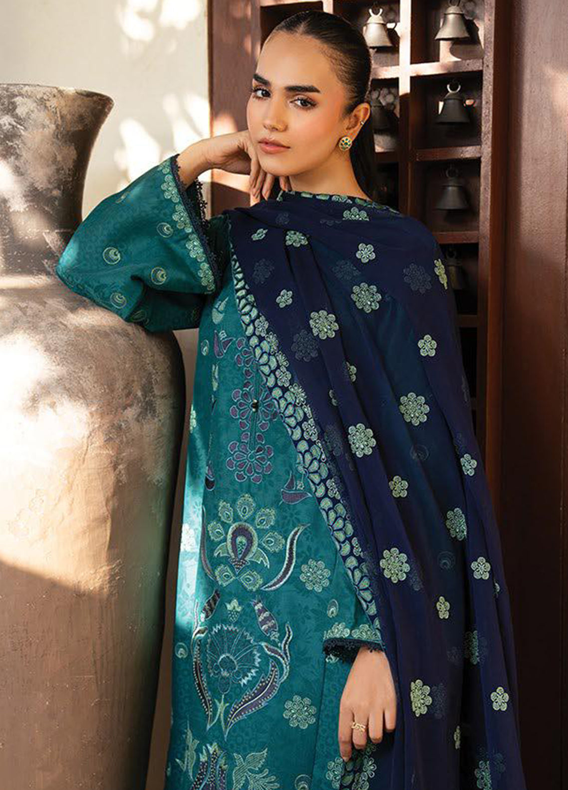 Namah By Xenia Embroidered Lawn 3 Piece Unstitched Suit XE26NS D-1244 NIRA Namah By Xenia Embroidered Lawn 3 Piece Unstitched Suit XE26NS D-1244 NIRA