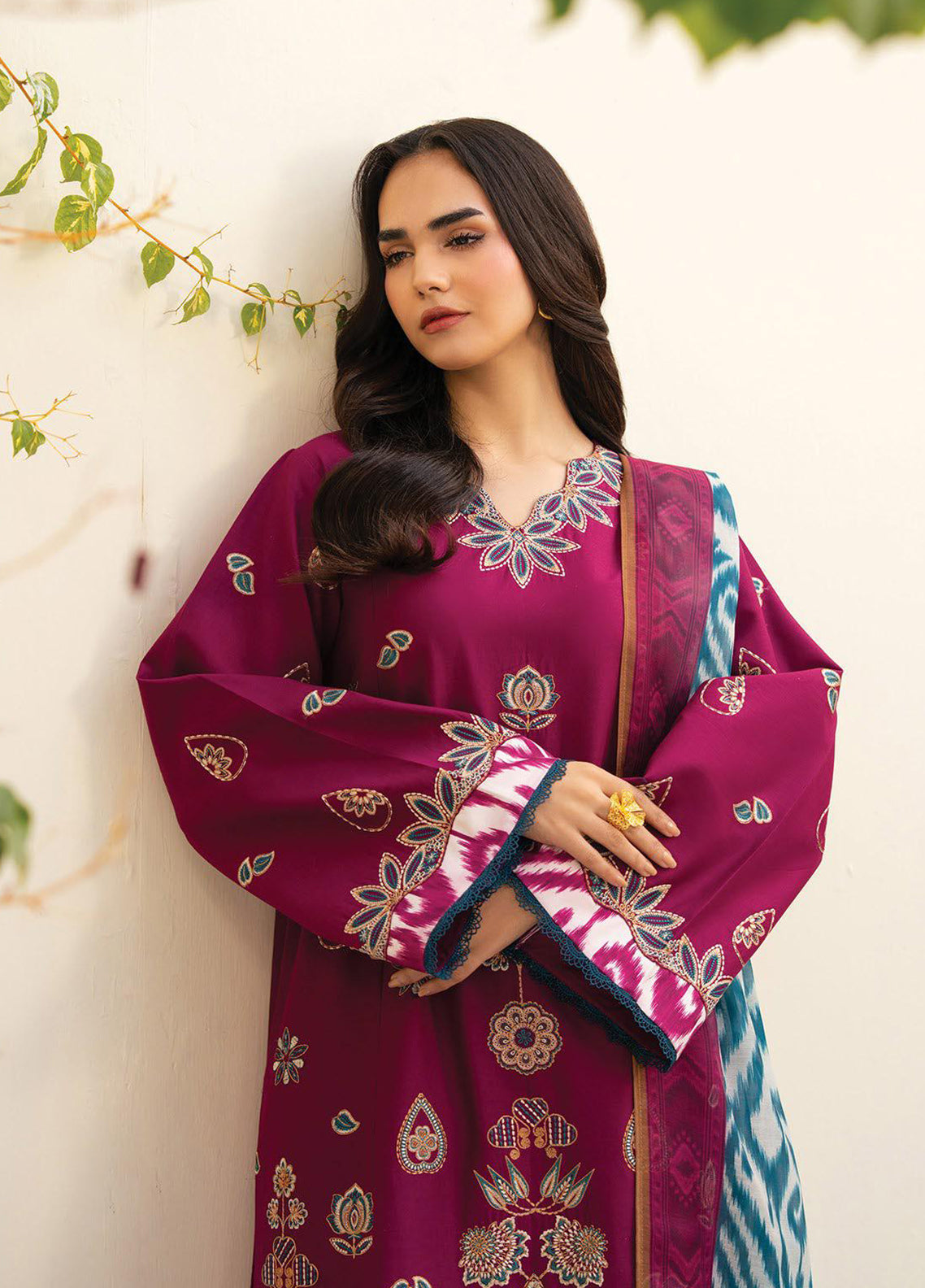 Namah By Xenia Embroidered Lawn 3 Piece Unstitched Suit XE26NS D-1252 NELAM Namah By Xenia Embroidered Lawn 3 Piece Unstitched Suit XE26NS D-1252 NELAM