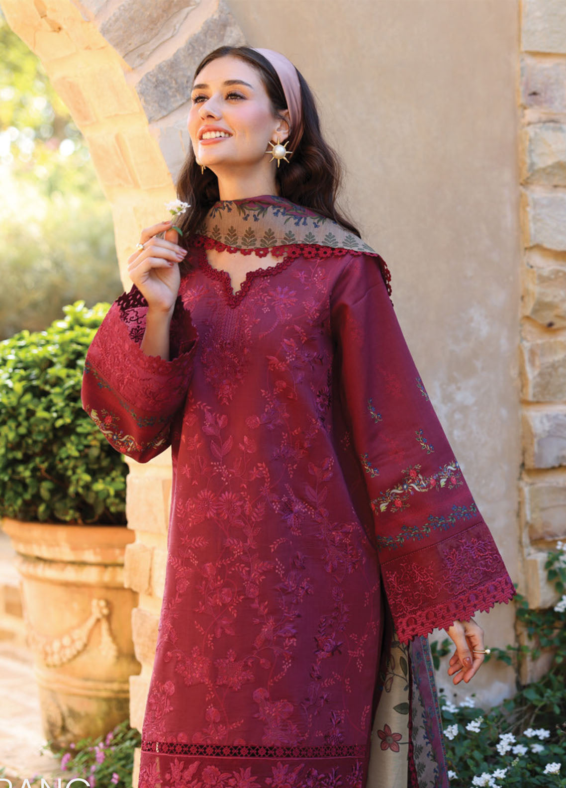 Naqsh By Ayleen Embroidered Lawn 3 Piece Unstitched Suit ALN26NQ Gulrang Naqsh By Ayleen Embroidered Lawn 3 Piece Unstitched Suit ALN26NQ Gulrang