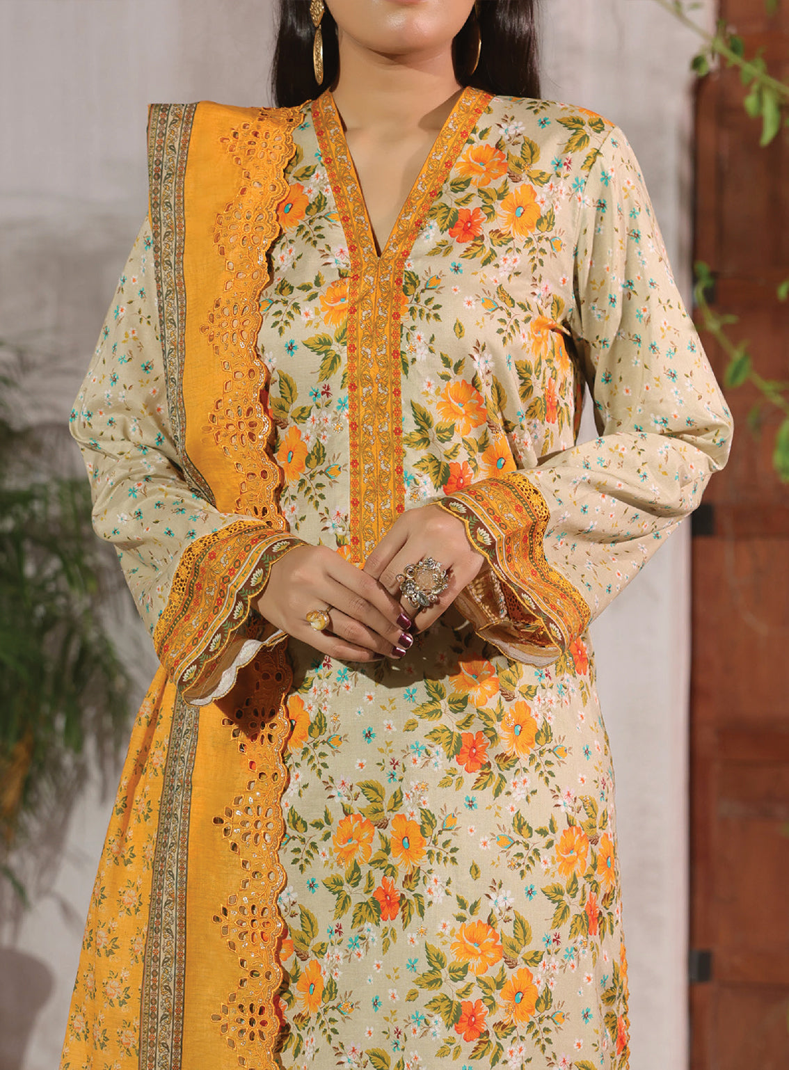 Naqsh By VS Textile Embroidered Chikankari Lawn 3 Piece Unstitched Suit VS26NEC D-692 Naqsh By VS Textile Embroidered Chikankari Lawn 3 Piece Unstitched Suit VS26NEC D-692