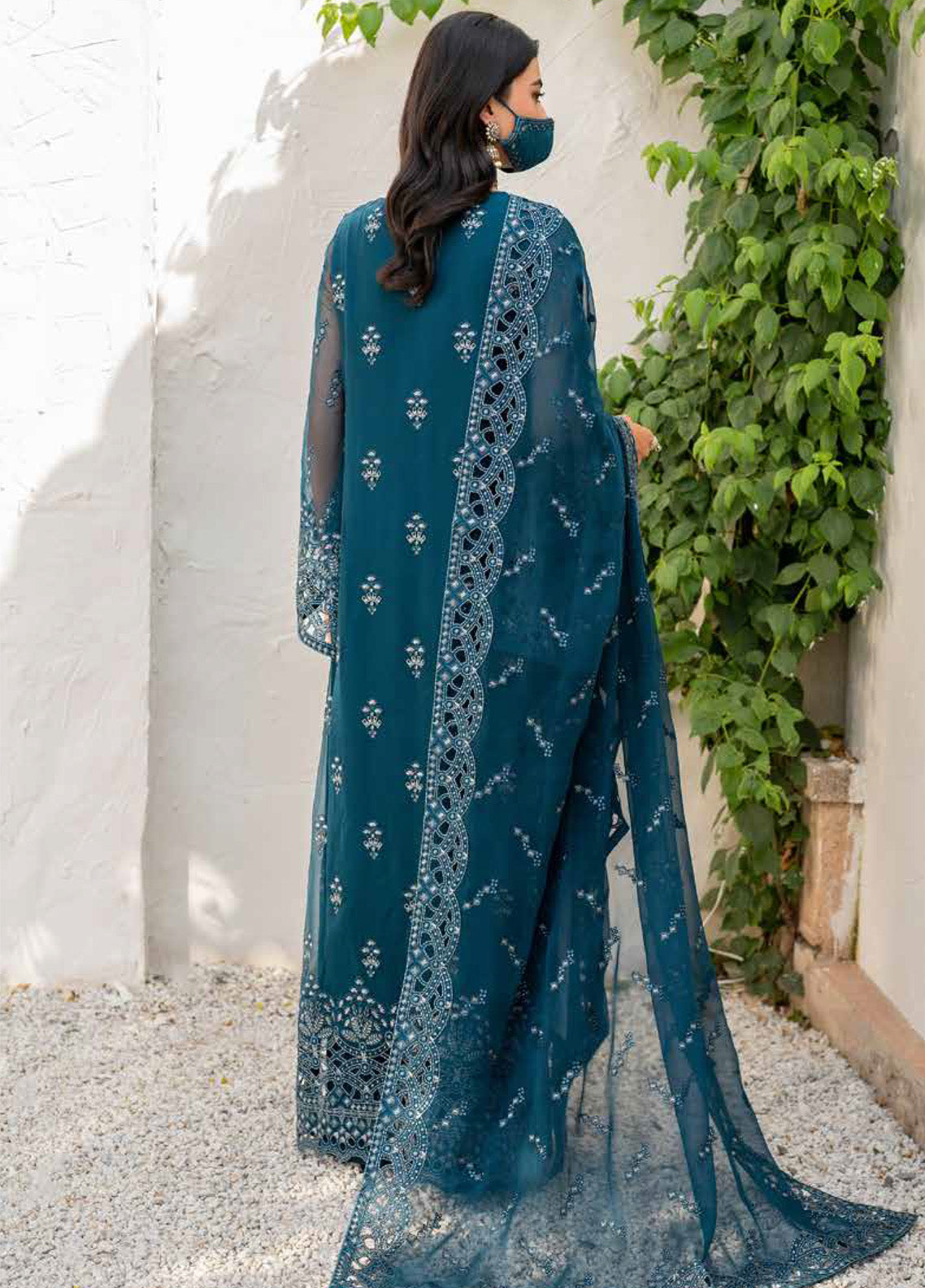 Naqsh by Safeera Embroidered Chiffon Suits Unstitched 3 Piece - FS24NS S-1410 Naqsh by Safeera Embroidered Chiffon Suits Unstitched 3 Piece - FS24NS S-1410