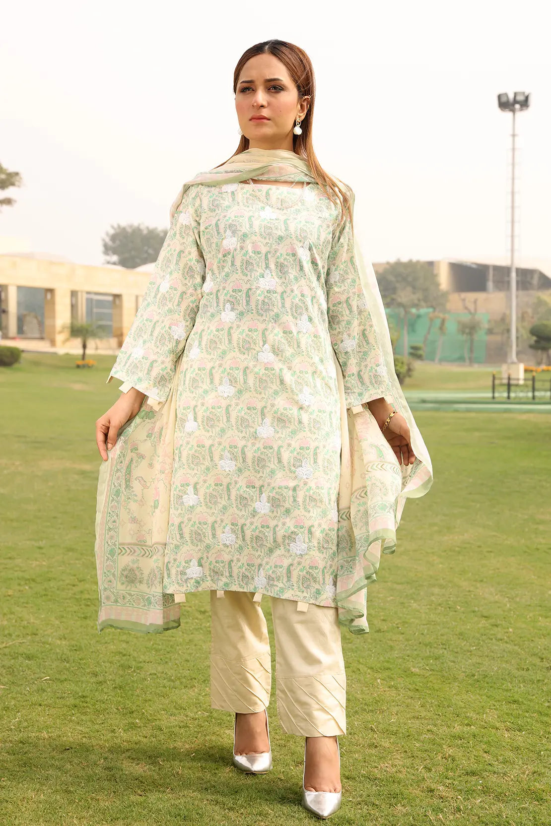 D#7571 Rashid Nauroz Emb Lawn Collection 523 D#7571 Rashid Nauroz Emb Lawn Collection 523