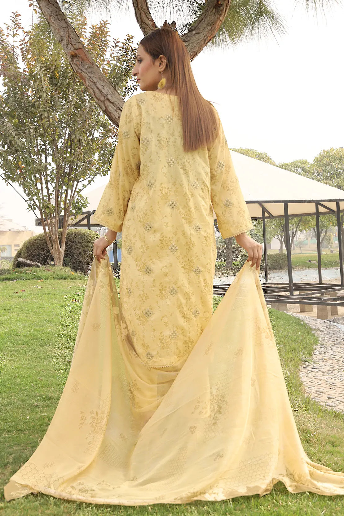 D#7575 Rashid Nauroz Emb Lawn Collection 523 D#7575 Rashid Nauroz Emb Lawn Collection 523