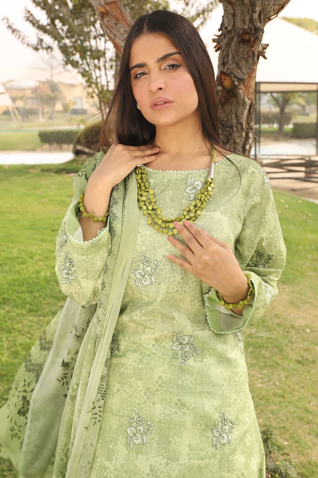 D#7578 Rashid Nauroz Emb Lawn Collection 523 D#7578 Rashid Nauroz Emb Lawn Collection 523