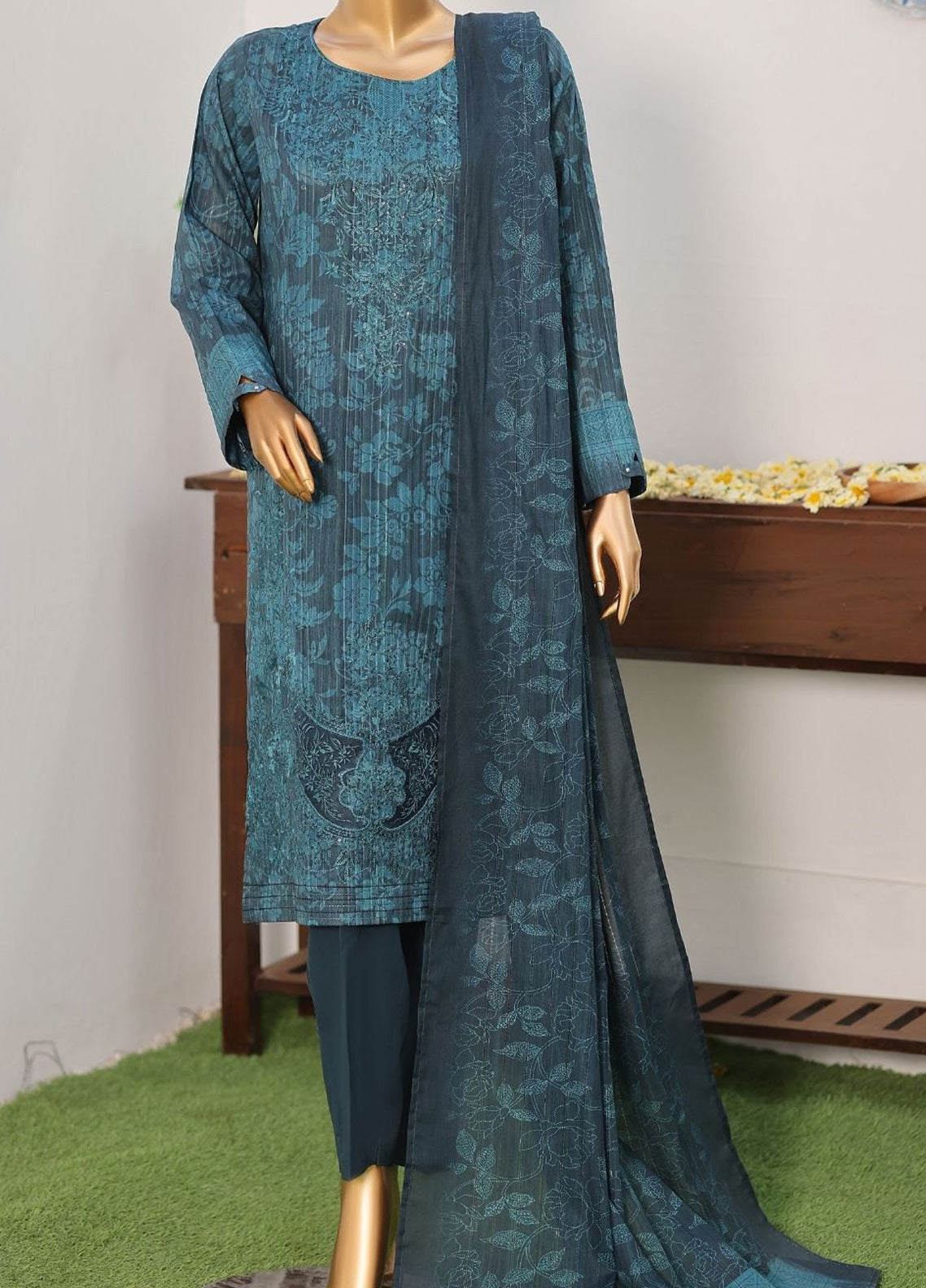 Nayab By HZ Textile Printkari Embroidered Lawn 3 Piece Unstitched Suit HZ26NPEV3 NPE-08 Nayab By HZ Textile Printkari Embroidered Lawn 3 Piece Unstitched Suit HZ26NPEV3 NPE-08