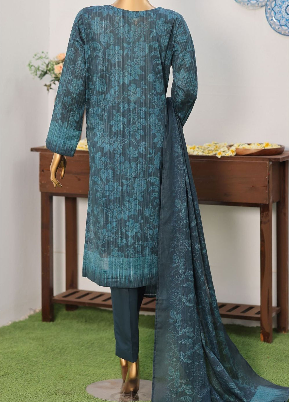 Nayab By HZ Textile Printkari Embroidered Lawn 3 Piece Unstitched Suit HZ26NPEV3 NPE-08 Nayab By HZ Textile Printkari Embroidered Lawn 3 Piece Unstitched Suit HZ26NPEV3 NPE-08