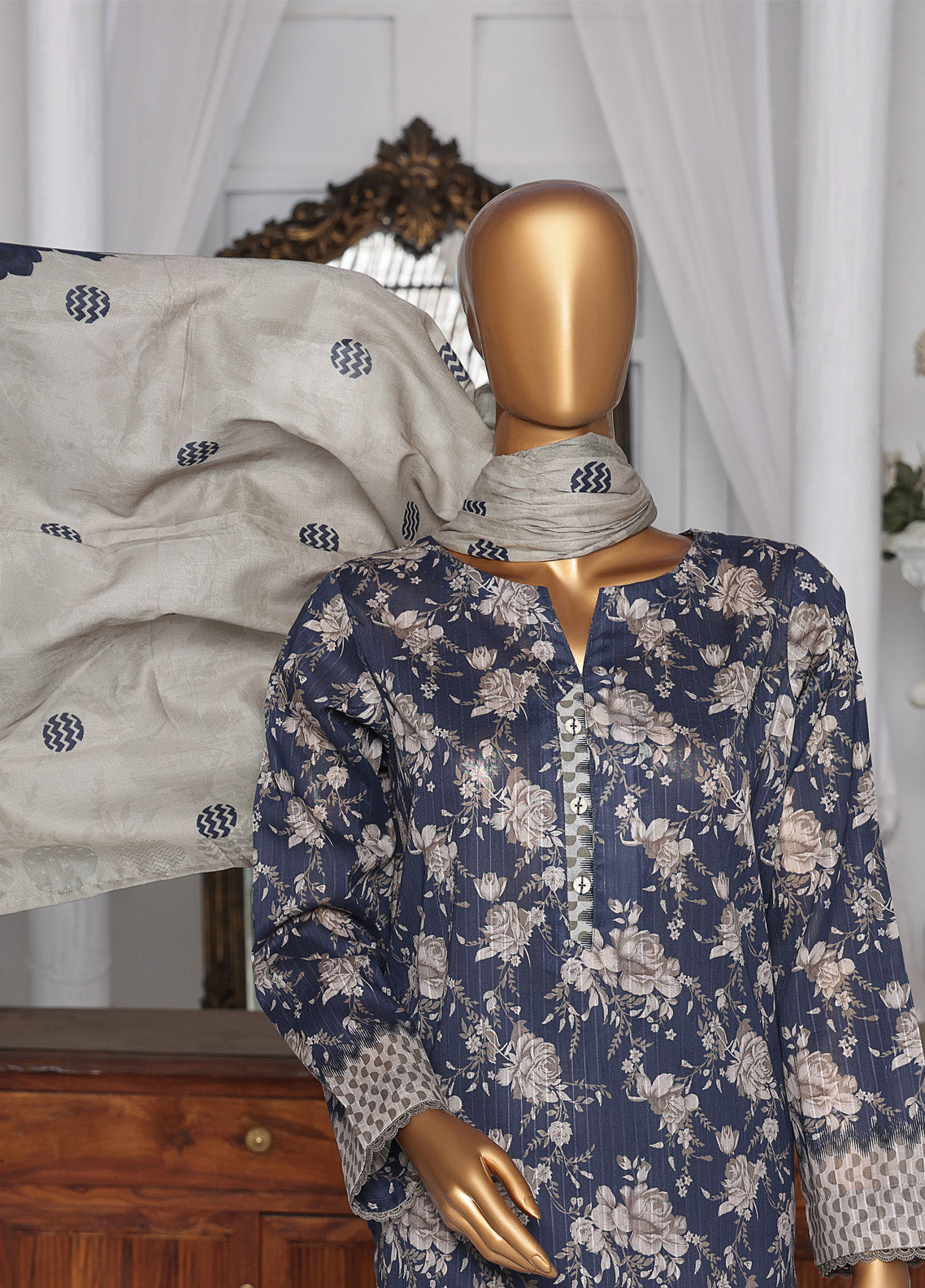 Nayab by HZ Textile Digital Printed Doria Lawn Suits Unstitched 3 Piece - HZ24NP NPD-02 Nayab by HZ Textile Digital Printed Doria Lawn Suits Unstitched 3 Piece - HZ24NP NPD-02