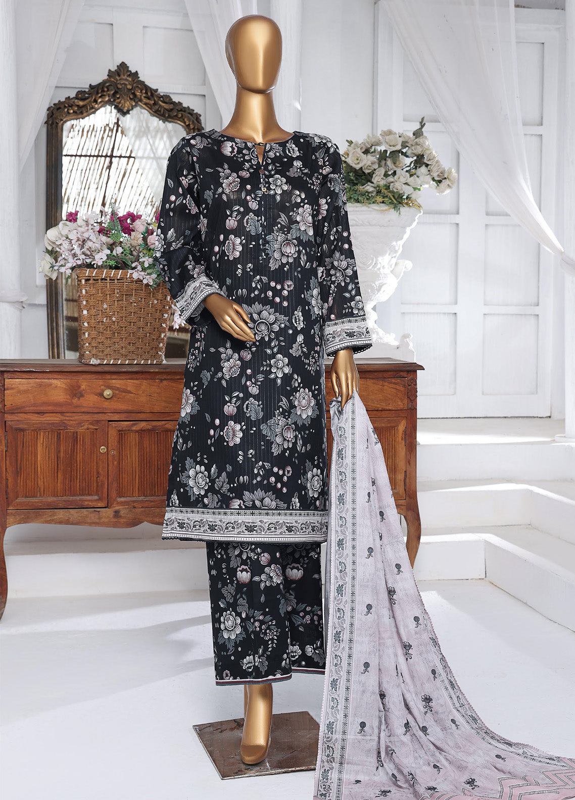 Nayab by HZ Textile Digital Printed Doria Lawn Suits Unstitched 3 Piece - HZ24NP NPD-09 Nayab by HZ Textile Digital Printed Doria Lawn Suits Unstitched 3 Piece - HZ24NP NPD-09