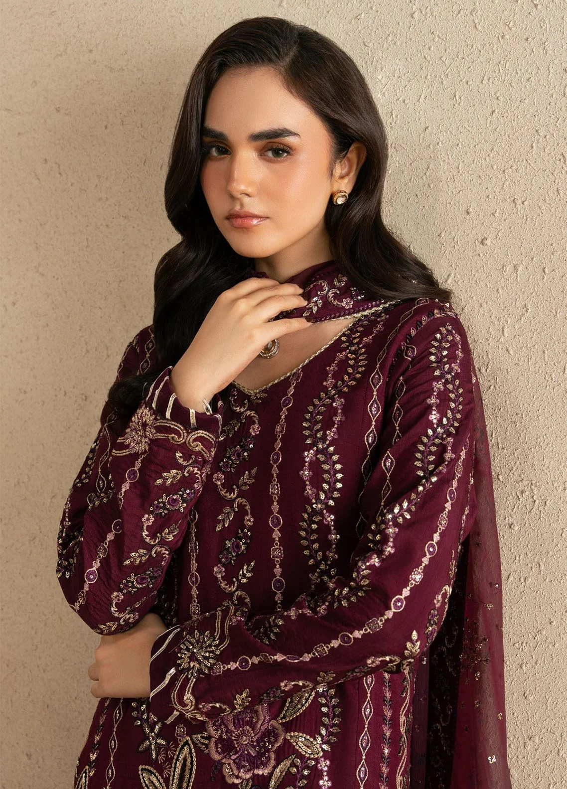 Neoma By Xenia Formals Embroidered Raw Silk 3 Piece Unstitched Suit XE26NUF D-04 ARI Neoma By Xenia Formals Embroidered Raw Silk 3 Piece Unstitched Suit XE26NUF D-04 ARI