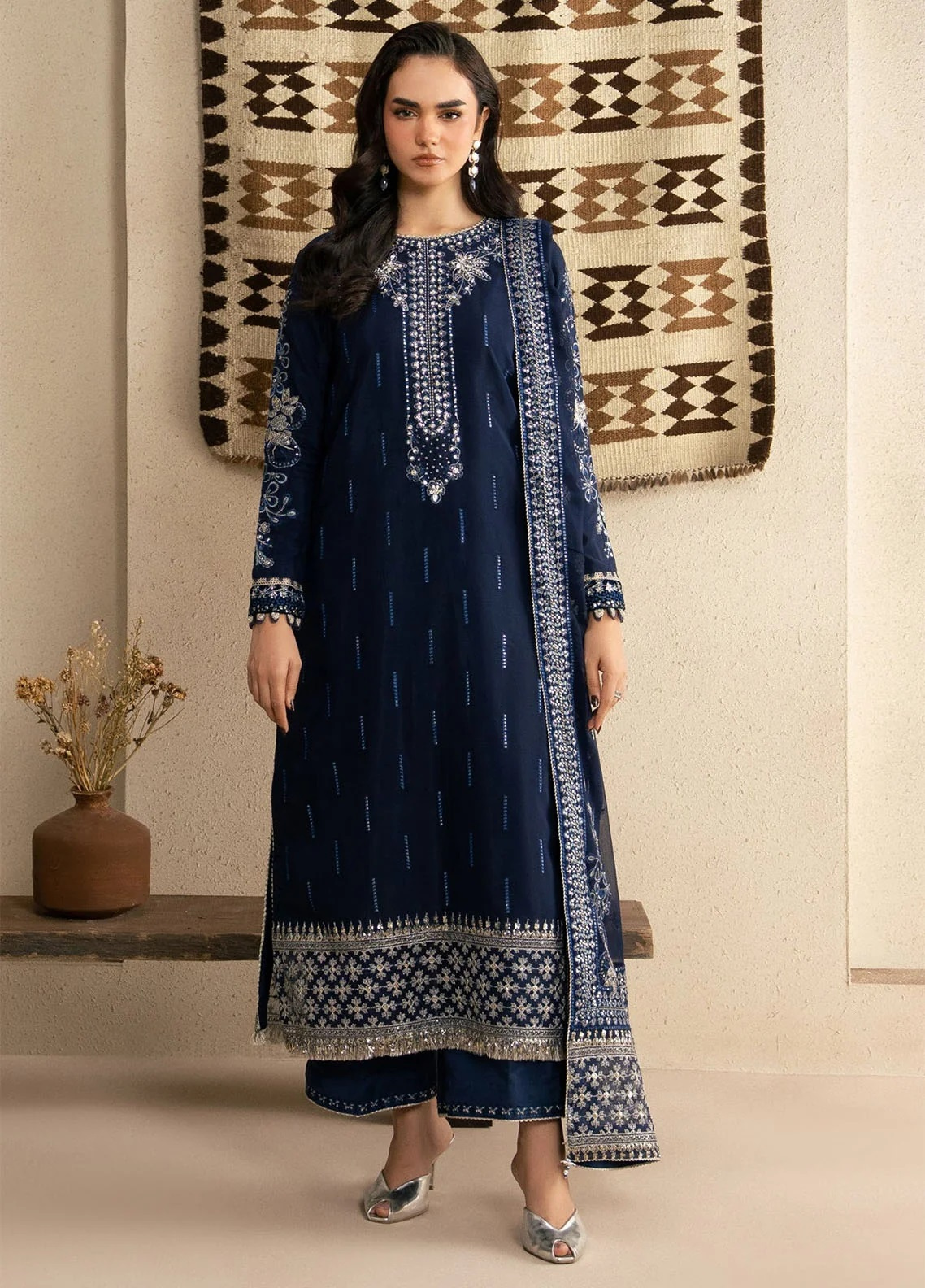 Neoma By Xenia Formals Embroidered Raw Silk 3 Piece Unstitched Suit XE26NUF D-05 INALI Neoma By Xenia Formals Embroidered Raw Silk 3 Piece Unstitched Suit XE26NUF D-05 INALI