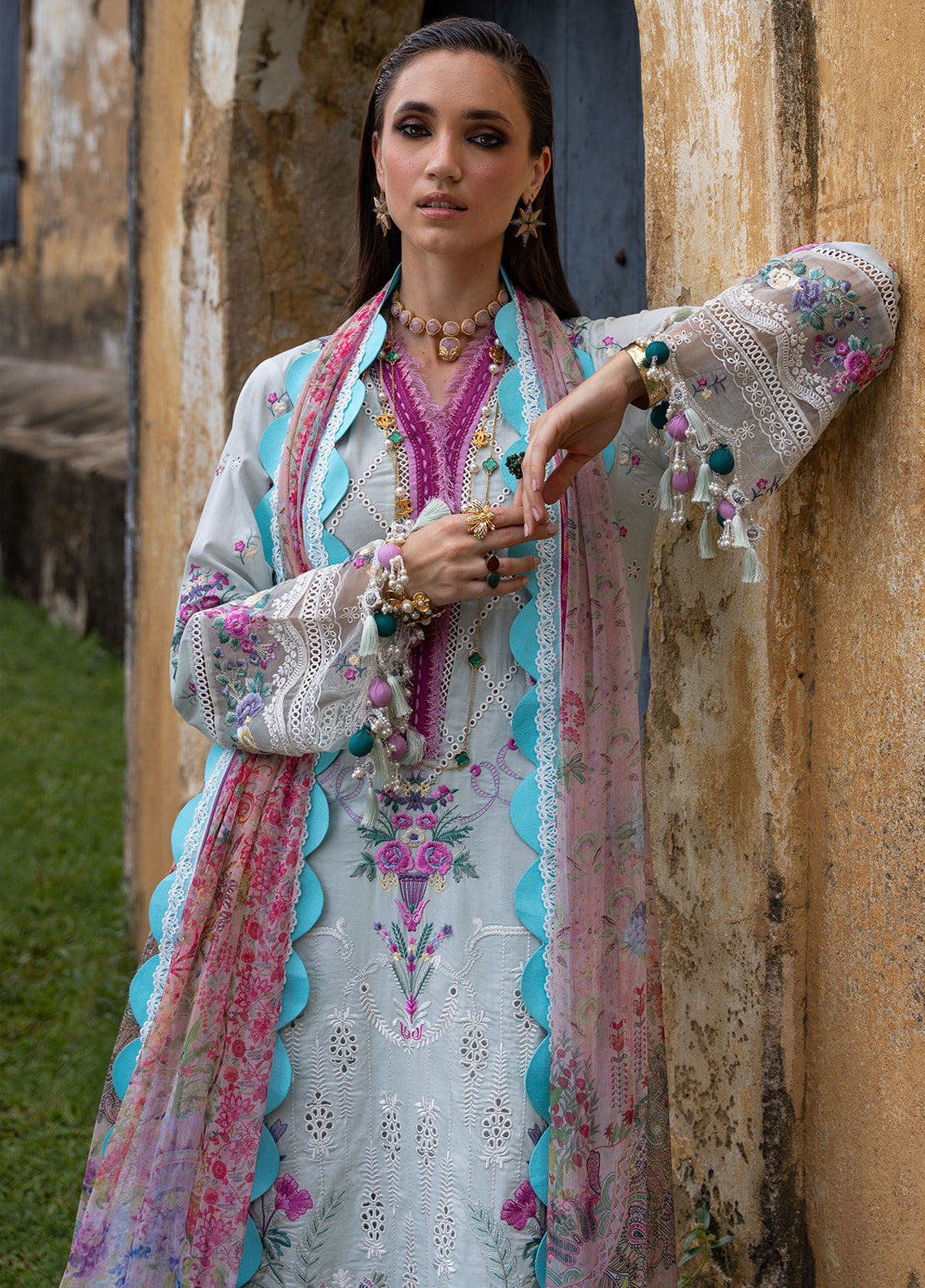 Neroli By Annus Abrar Luxury Embroidered Lawn 3 Piece Unstitched Suit AA26NLL D-04 AMAFAH Neroli By Annus Abrar Luxury Embroidered Lawn 3 Piece Unstitched Suit AA26NLL D-04 AMAFAH