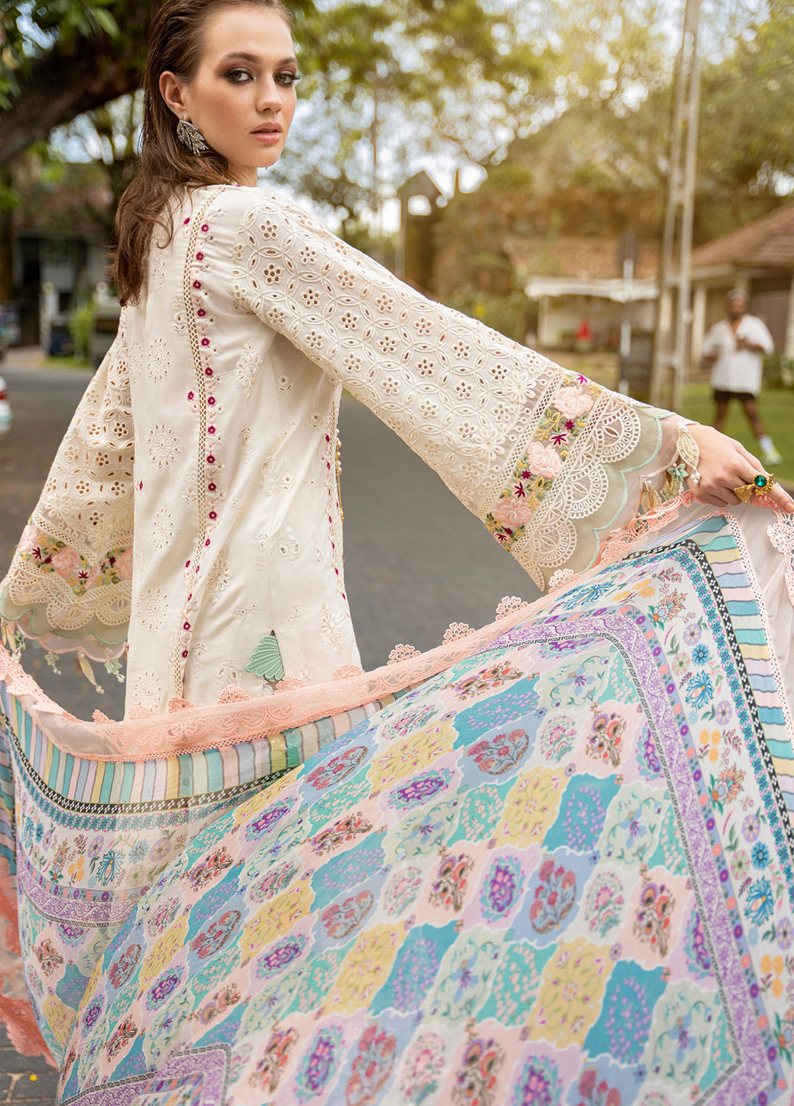 Neroli By Annus Abrar Luxury Embroidered Lawn 3 Piece Unstitched Suit AA26NLL D-09 AMAL Neroli By Annus Abrar Luxury Embroidered Lawn 3 Piece Unstitched Suit AA26NLL D-09 AMAL