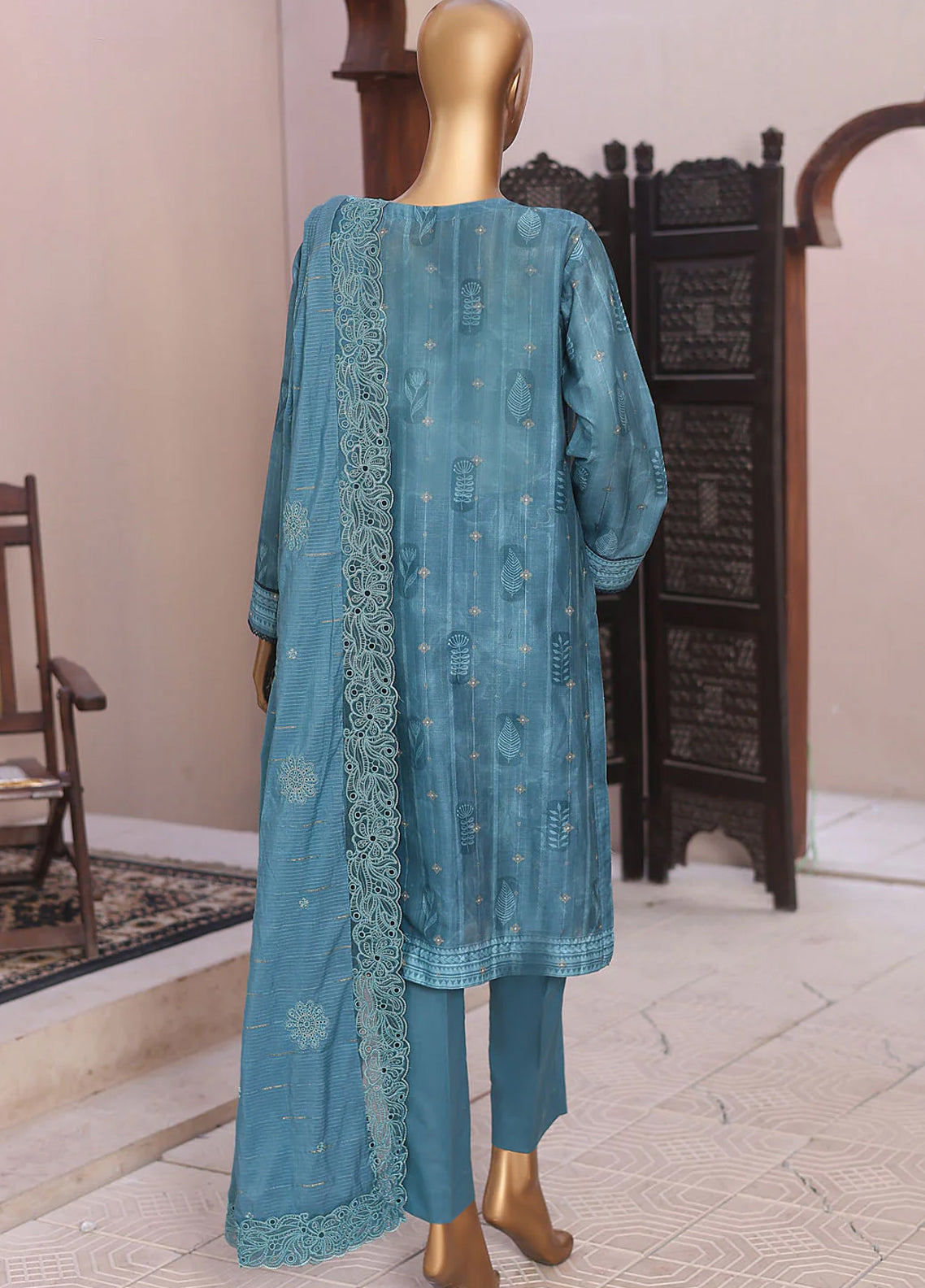 Ninokara By HZ Textile Embroidered Jacquard 3 Piece Unstitched Suit HZ26N NJE-7012 Ninokara By HZ Textile Embroidered Jacquard 3 Piece Unstitched Suit HZ26N NJE-7012