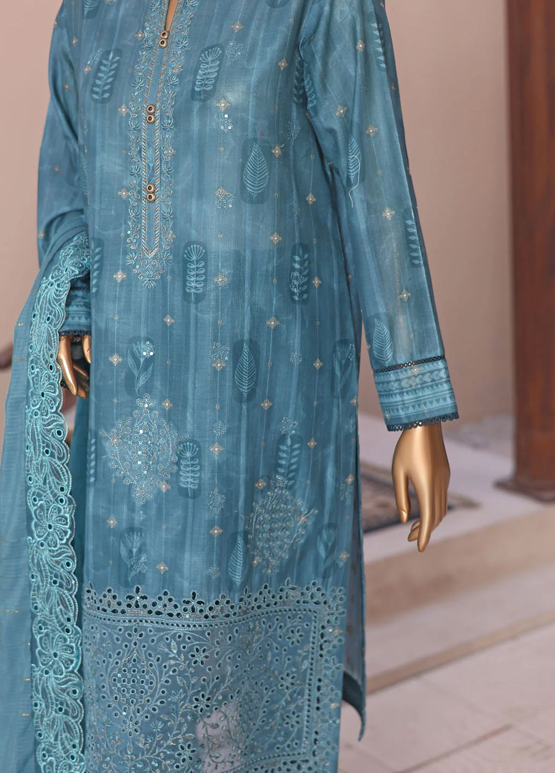 Ninokara By HZ Textile Embroidered Jacquard 3 Piece Unstitched Suit HZ26N NJE-7012 Ninokara By HZ Textile Embroidered Jacquard 3 Piece Unstitched Suit HZ26N NJE-7012
