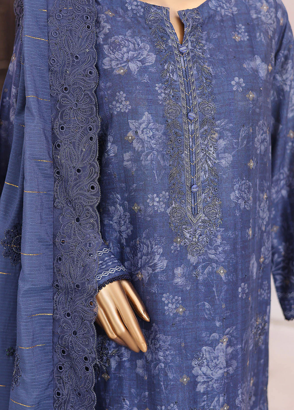 Ninokara By HZ Textile Embroidered Jacquard 3 Piece Unstitched Suit HZ26N NJE-7013 Ninokara By HZ Textile Embroidered Jacquard 3 Piece Unstitched Suit HZ26N NJE-7013
