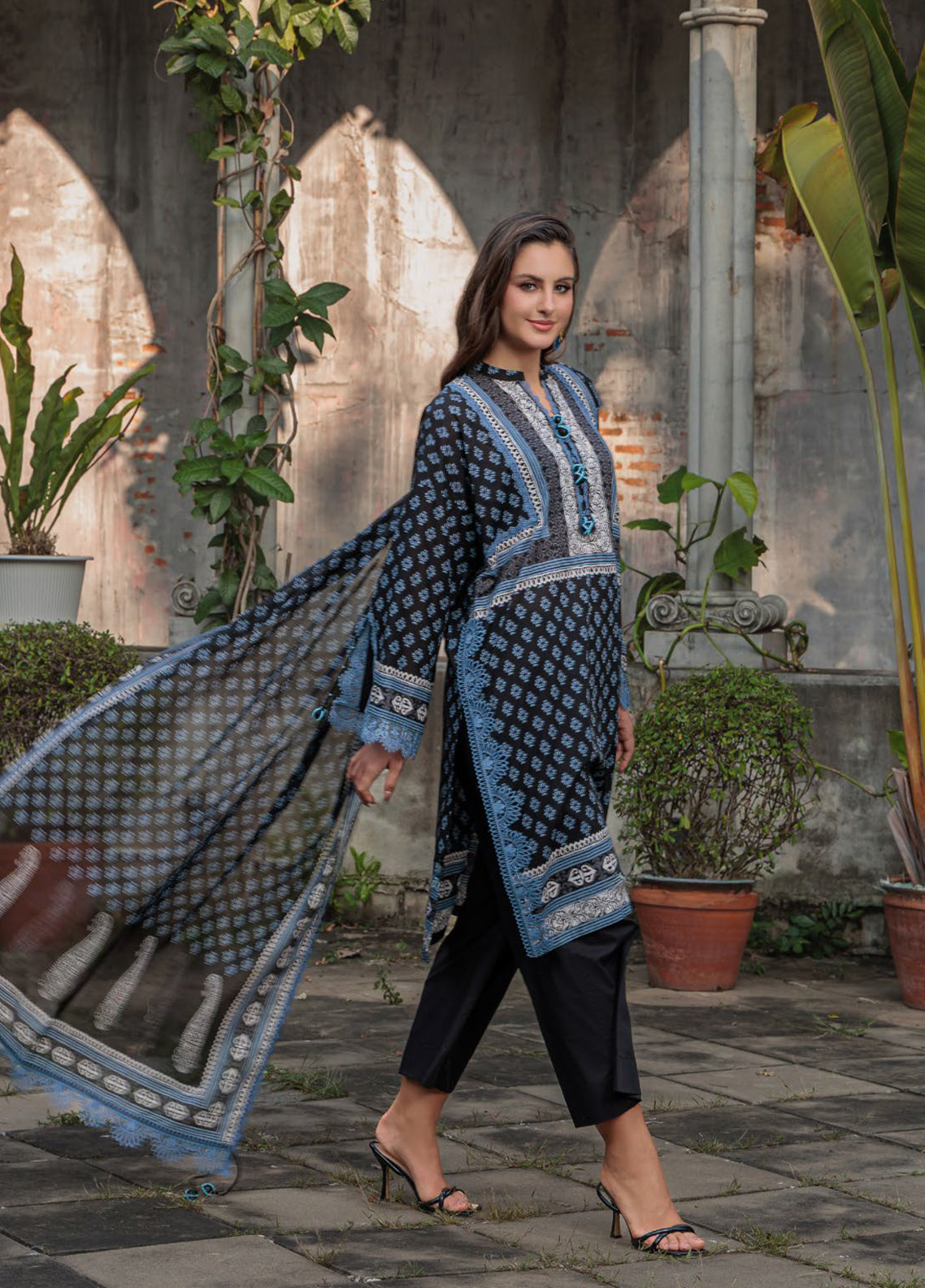 Noir & Blanc By Gul Ahmed Printed Lawn 3 Piece Unstitched Suit GA26NB-WB D-B-62002 Noir & Blanc By Gul Ahmed Printed Lawn 3 Piece Unstitched Suit GA26NB-WB D-B-62002