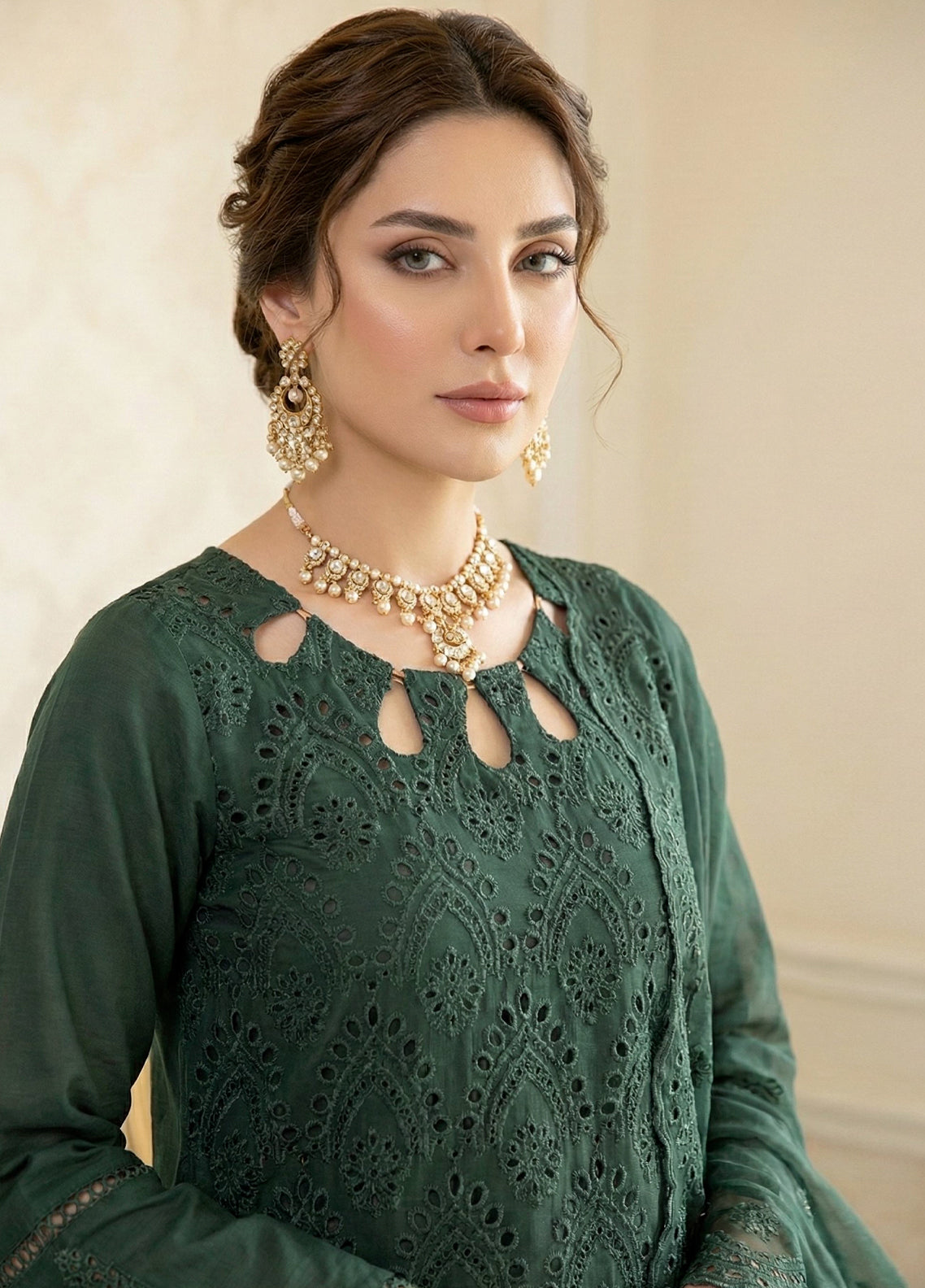Noor-E-Khaas By Noorjahan Embroidered Lawn 3 Piece Unstitched Suit NJ26NK D-01 Noor-E-Khaas By Noorjahan Embroidered Lawn 3 Piece Unstitched Suit NJ26NK D-01