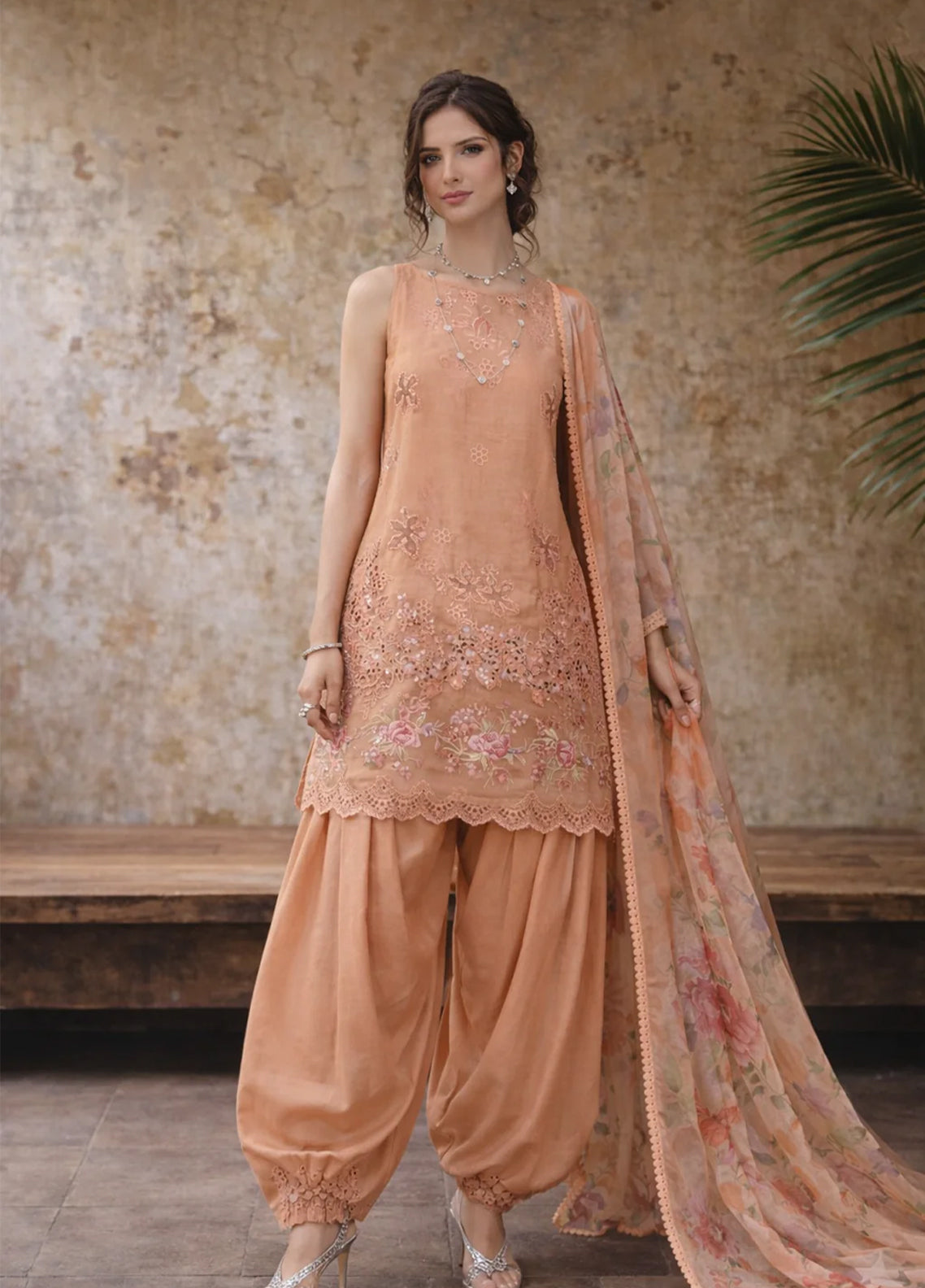 Noor By Saadia Asad Luxury Chikankari Lawn 3 Piece Unstitched Suit NSA26LC D-6 Noor By Saadia Asad Luxury Chikankari Lawn 3 Piece Unstitched Suit NSA26LC D-6