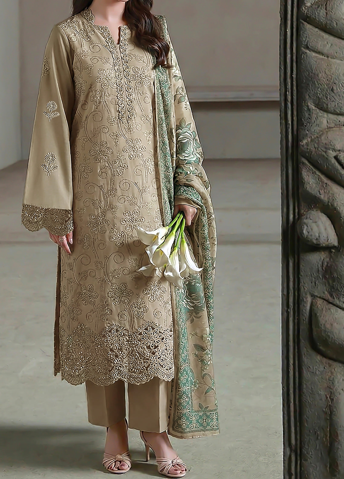 Noor Jahan By VS Textile Meenakari Embroidered Lawn 3 Piece Unstitched Suit VS26NJME D-531 Noor Jahan By VS Textile Meenakari Embroidered Lawn 3 Piece Unstitched Suit VS26NJME D-531