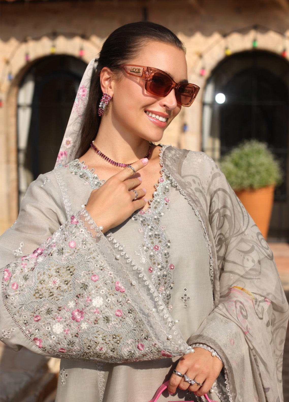 Noor by Saadia Asad Embroidered Lawn Suits Unstitched 3 Piece - SA25EL 1B Noor by Saadia Asad Embroidered Lawn Suits Unstitched 3 Piece - SA25EL 1B