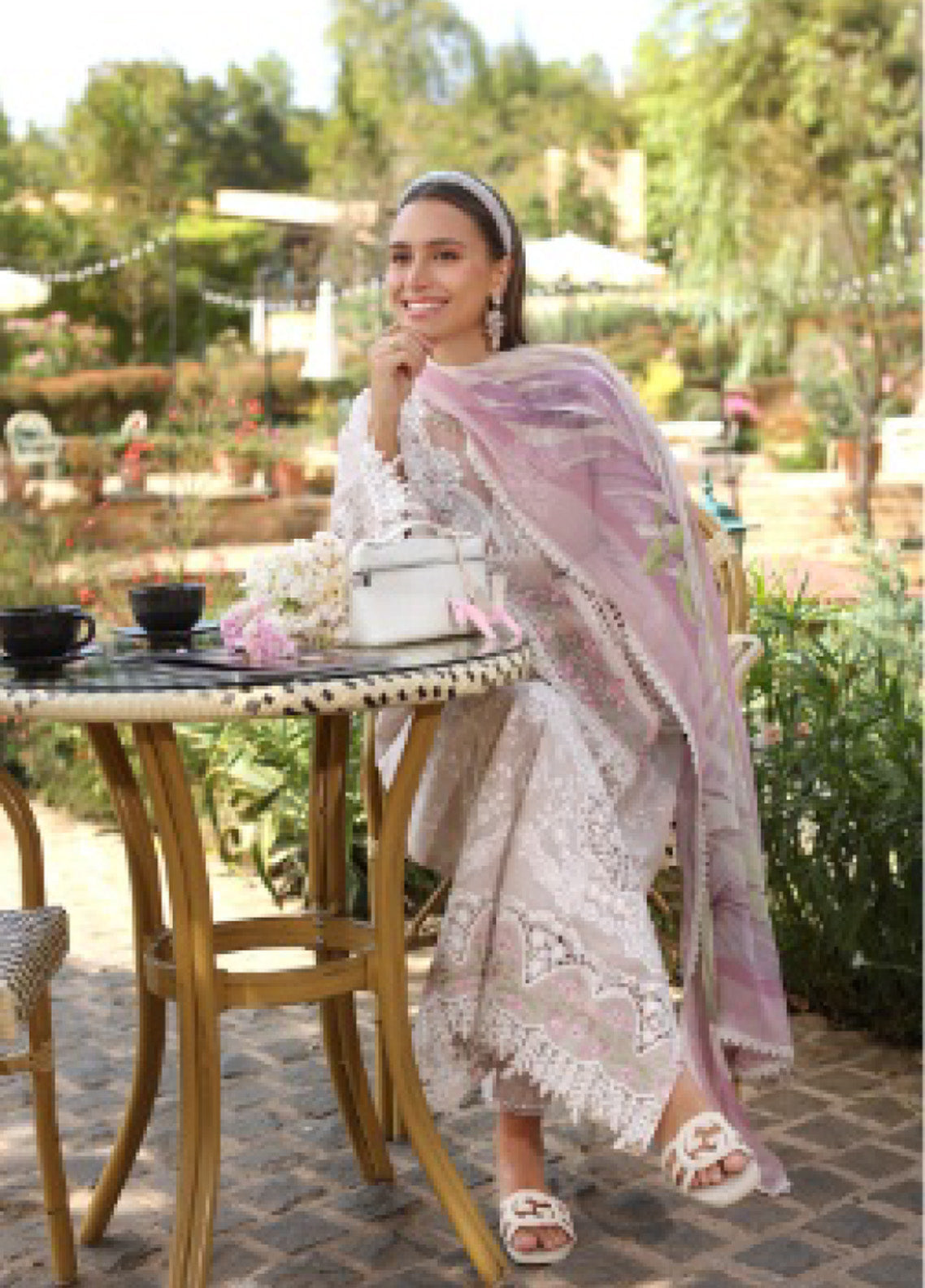 Noor by Saadia Asad Embroidered Lawn Suits Unstitched 3 Piece - SA25EL 4A Noor by Saadia Asad Embroidered Lawn Suits Unstitched 3 Piece - SA25EL 4A