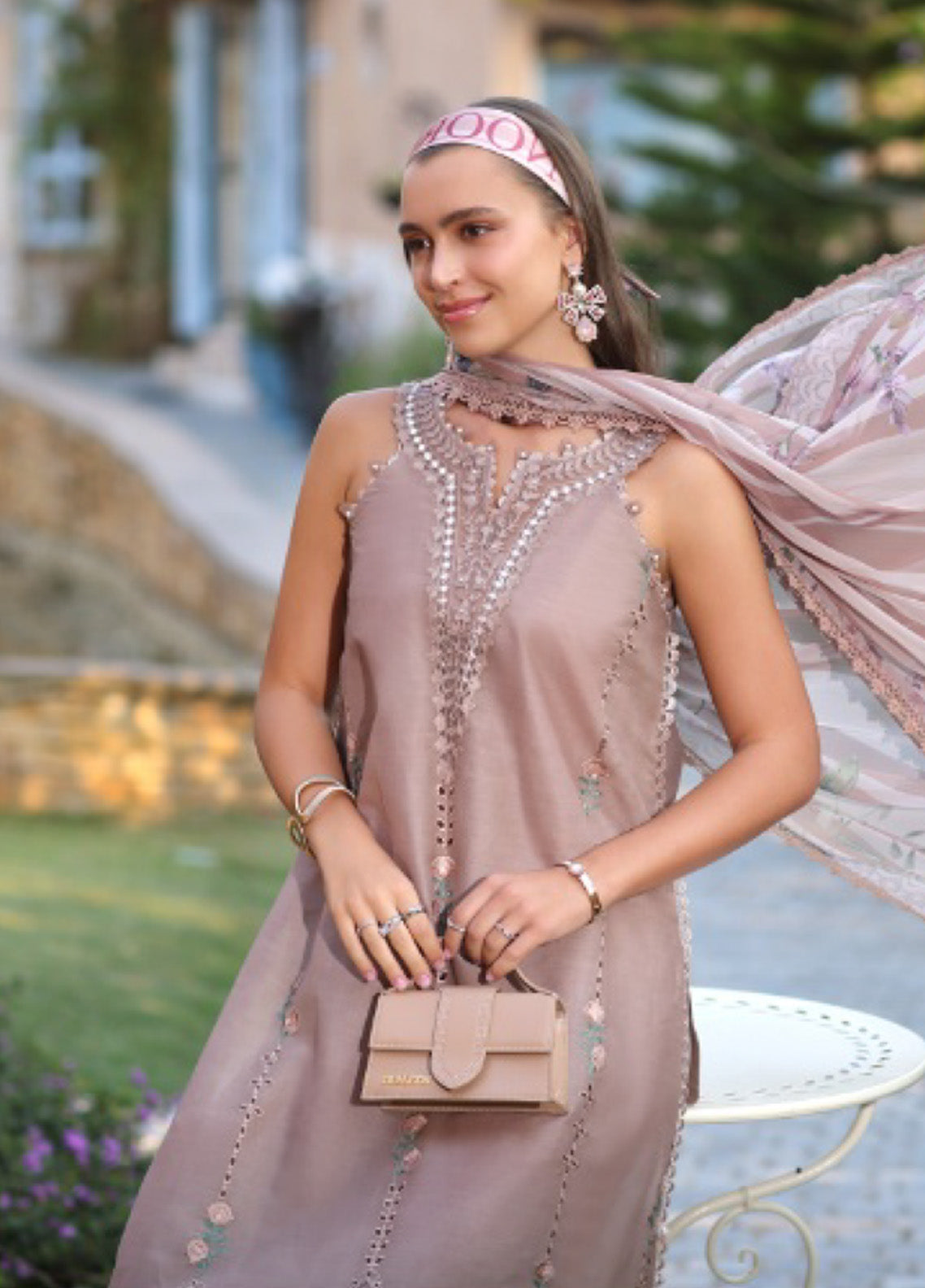 Noor by Saadia Asad Embroidered Lawn Suits Unstitched 3 Piece - SA25EL 6B Noor by Saadia Asad Embroidered Lawn Suits Unstitched 3 Piece - SA25EL 6B