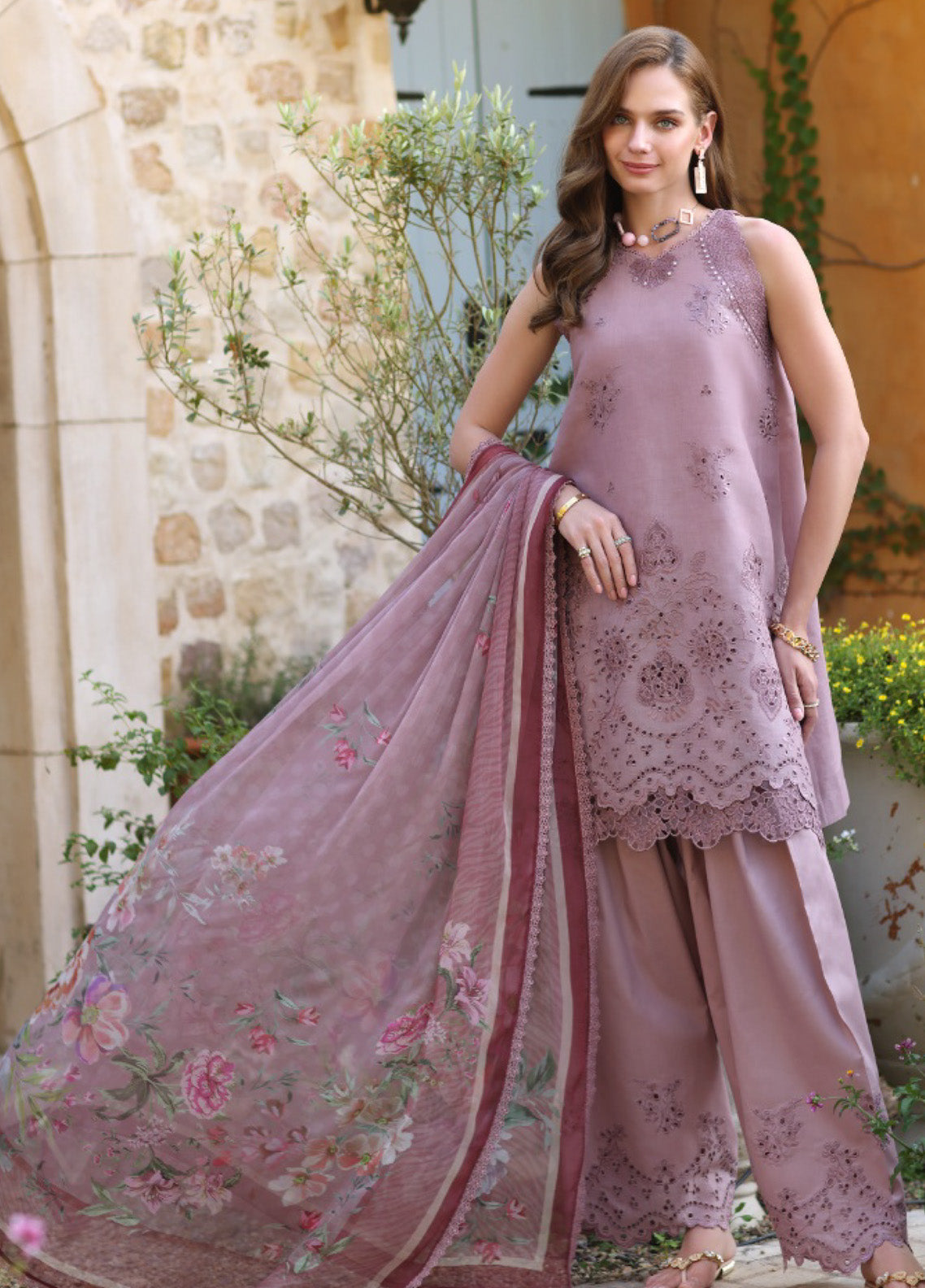 Noor by Saadia Asad Embroidered Lawn Suits Unstitched 3 Piece - SA25EL 8A Noor by Saadia Asad Embroidered Lawn Suits Unstitched 3 Piece - SA25EL 8A