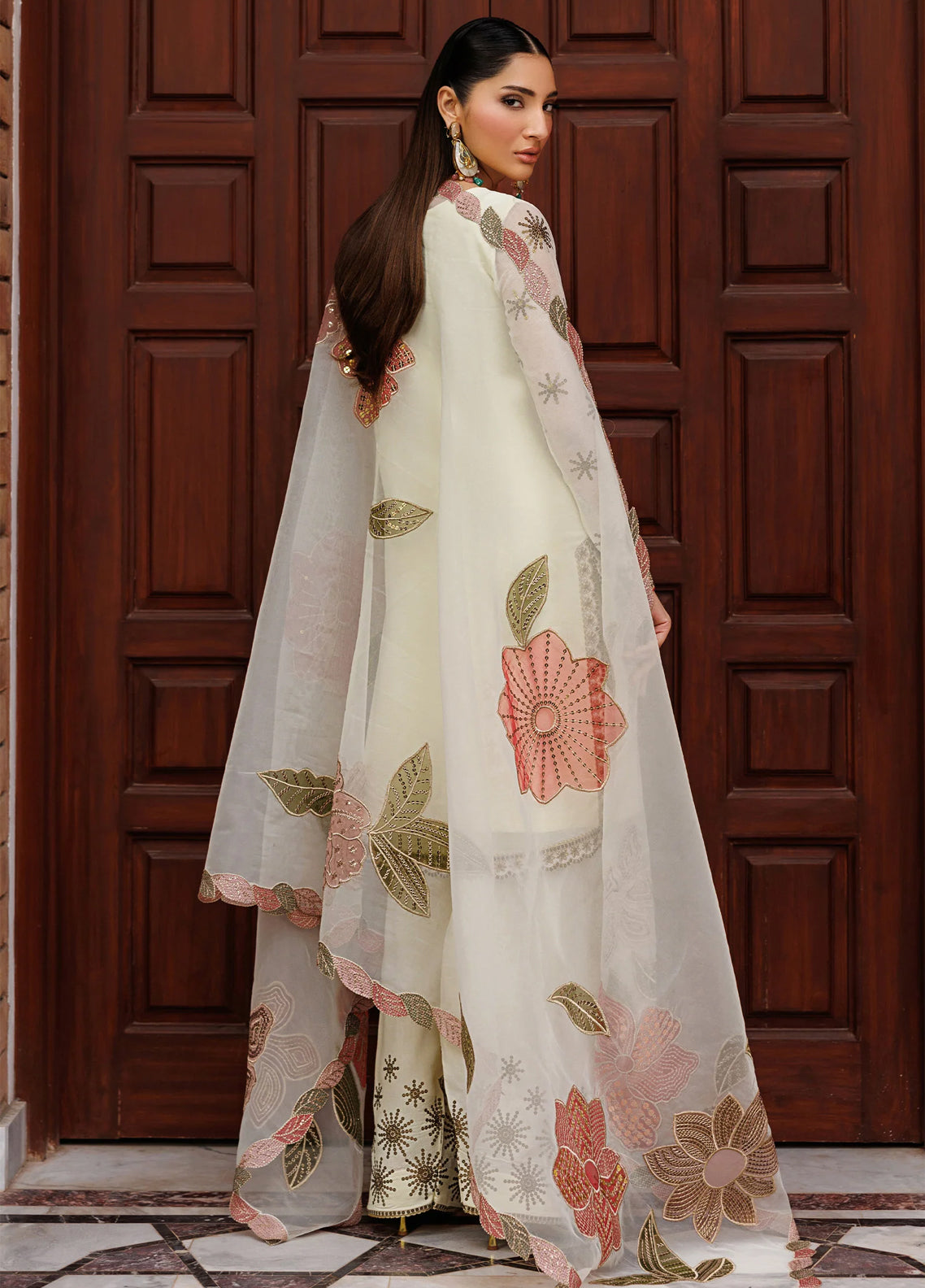 Nourah By Zarif Embroidered Chiffon 3 Piece Unstitched Suit ZF26N D-01 AMANI Nourah By Zarif Embroidered Chiffon 3 Piece Unstitched Suit ZF26N D-01 AMANI