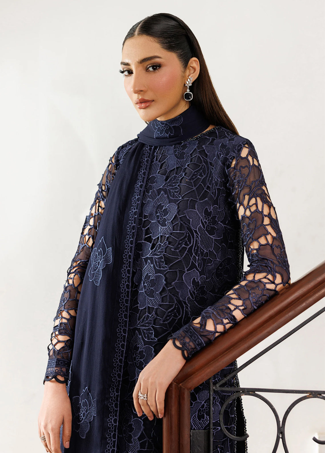 Nourah By Zarif Embroidered Chiffon 3 Piece Unstitched Suit ZF26N D-02 SARAYA Nourah By Zarif Embroidered Chiffon 3 Piece Unstitched Suit ZF26N D-02 SARAYA