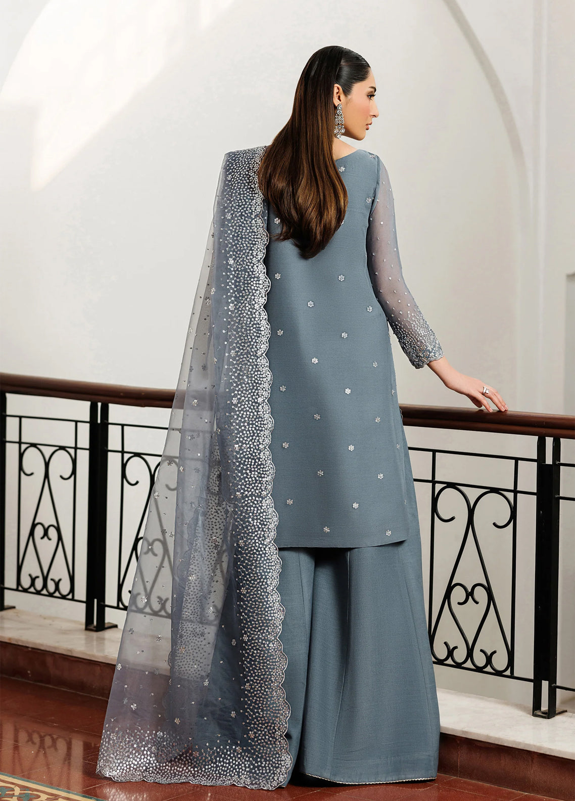 Nourah By Zarif Embroidered Chiffon 3 Piece Unstitched Suit ZF26N D-05 ZARMINA Nourah By Zarif Embroidered Chiffon 3 Piece Unstitched Suit ZF26N D-05 ZARMINA