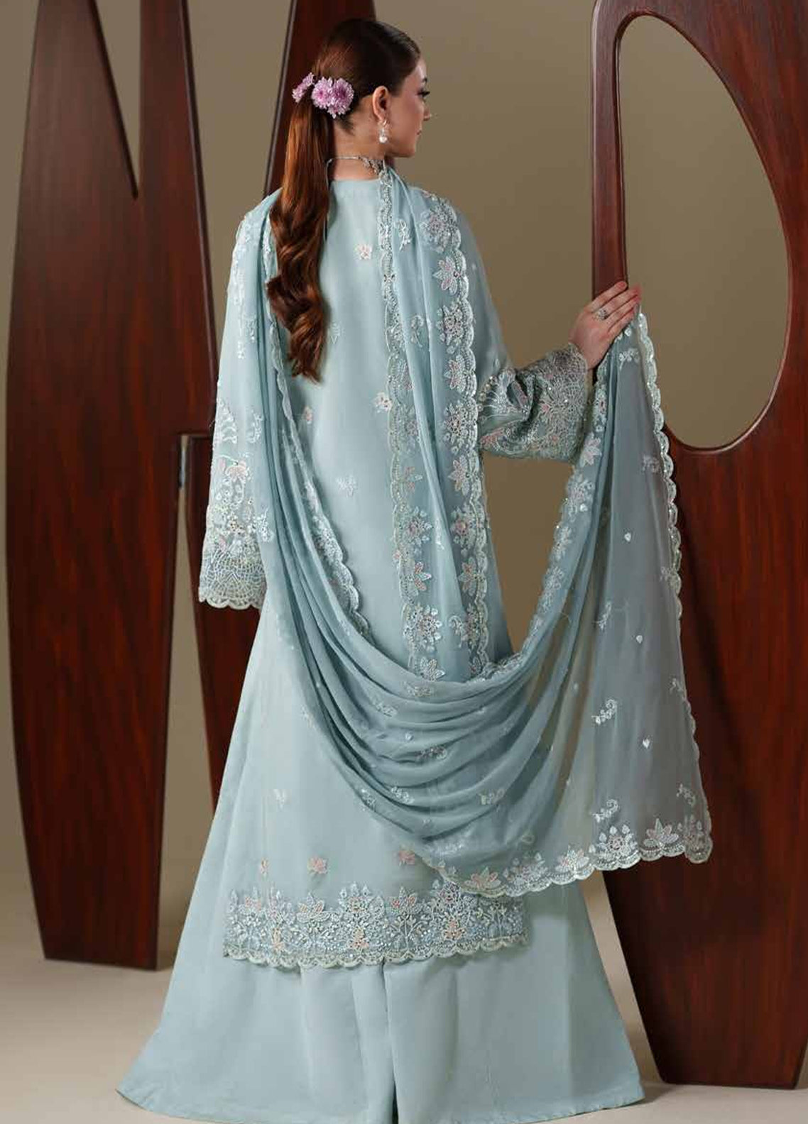 Nouvelle By Emaan Adeel Luxury Embroidered Chiffon 3 Piece Unstitched Suit EA26NLC D-ARIA Nouvelle By Emaan Adeel Luxury Embroidered Chiffon 3 Piece Unstitched Suit EA26NLC D-ARIA