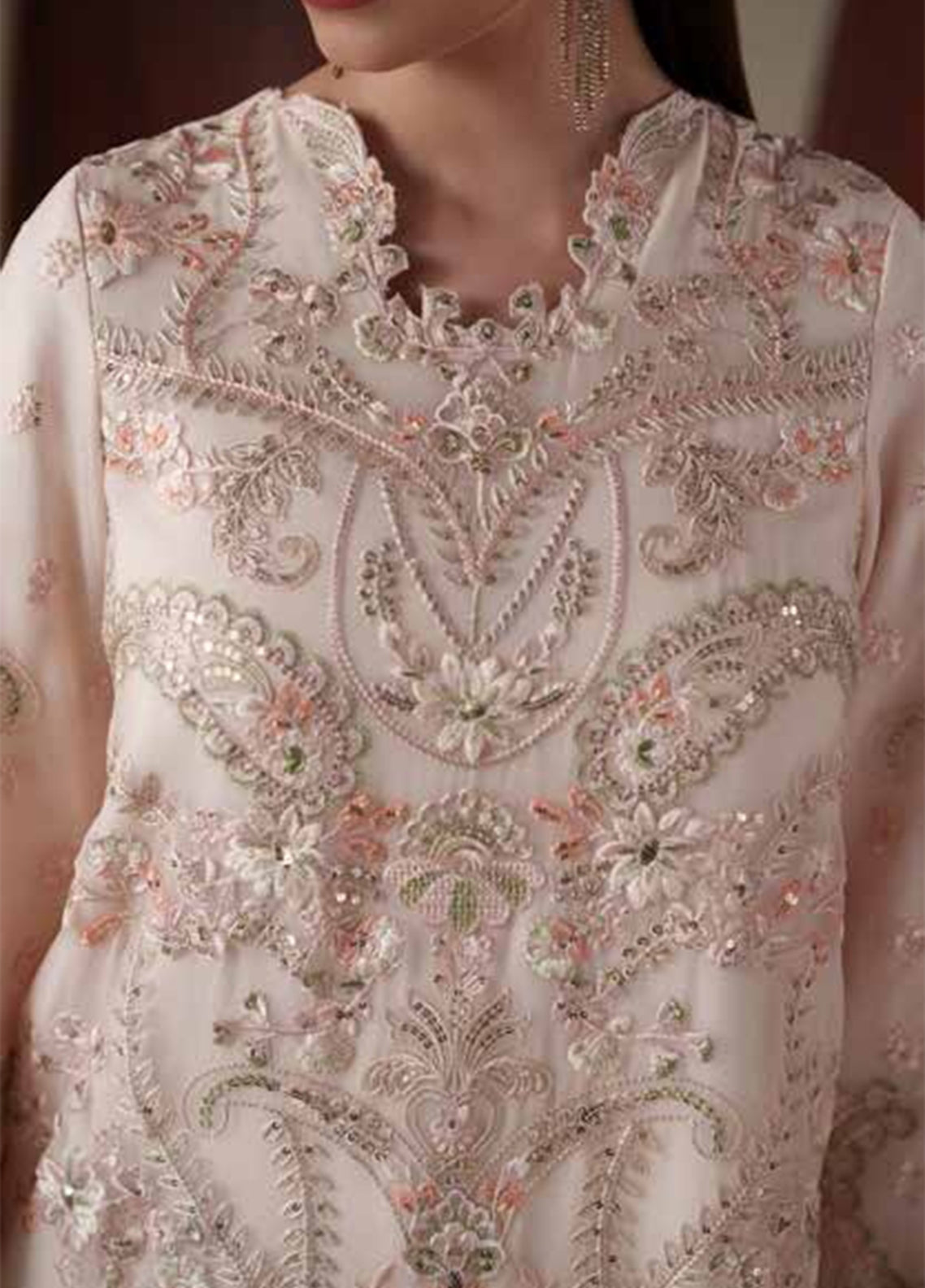 Nouvelle By Emaan Adeel Luxury Embroidered Chiffon 3 Piece Unstitched Suit EA26NLC D-LUMI Nouvelle By Emaan Adeel Luxury Embroidered Chiffon 3 Piece Unstitched Suit EA26NLC D-LUMI