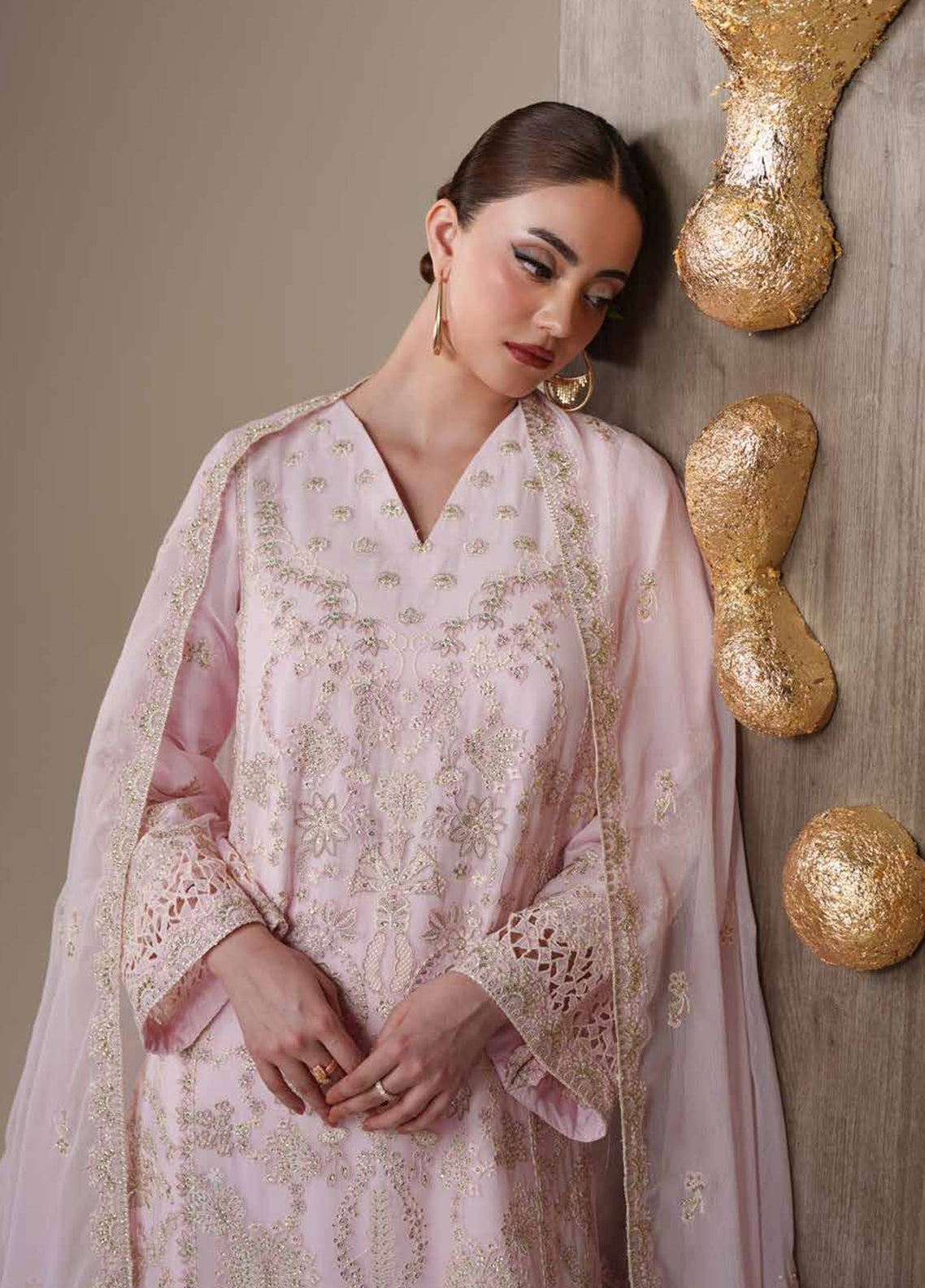 Nouvelle By Emaan Adeel Luxury Embroidered Chiffon 3 Piece Unstitched Suit EA26NLC D-LUNE Nouvelle By Emaan Adeel Luxury Embroidered Chiffon 3 Piece Unstitched Suit EA26NLC D-LUNE