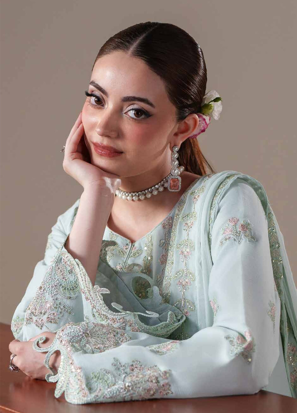 Nouvelle By Emaan Adeel Luxury Embroidered Chiffon 3 Piece Unstitched Suit EA26NLC D-ORLA Nouvelle By Emaan Adeel Luxury Embroidered Chiffon 3 Piece Unstitched Suit EA26NLC D-ORLA
