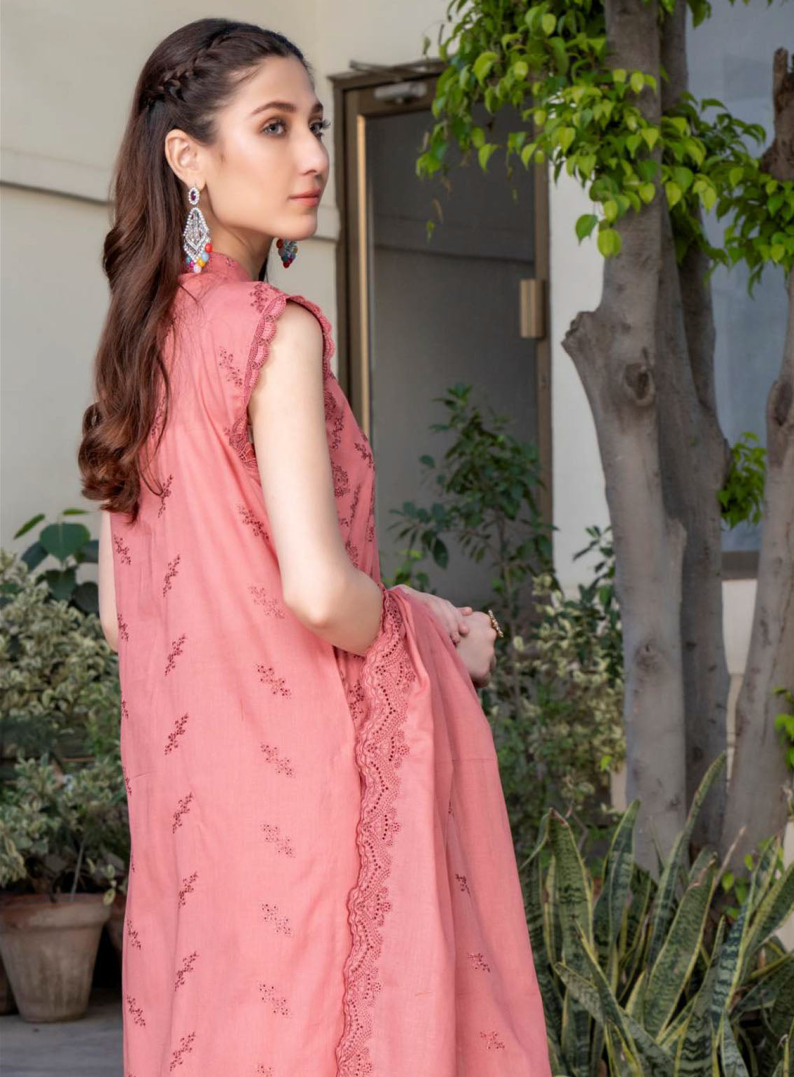 Nova By MR Textile Embroidered Chikankari Lawn Suits Unstitched 3 Piece - MRT24NL 01 Nova By MR Textile Embroidered Chikankari Lawn Suits Unstitched 3 Piece - MRT24NL 01