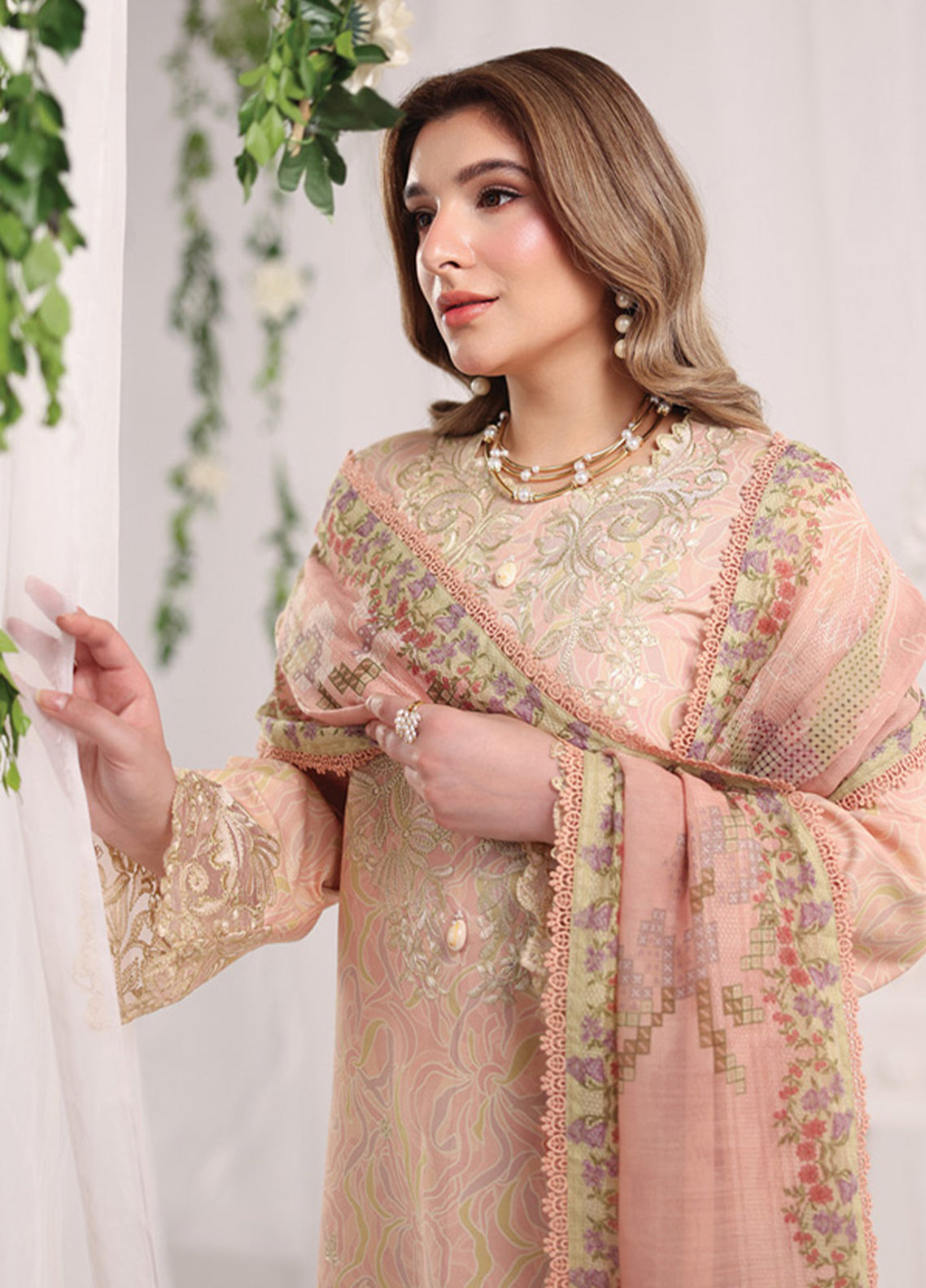 Nova By Rang Rasiya Embroidered Lawn 3 Piece Unstitched Suit RR26NSEE D-04 GABRIELLA Nova By Rang Rasiya Embroidered Lawn 3 Piece Unstitched Suit RR26NSEE D-04 GABRIELLA