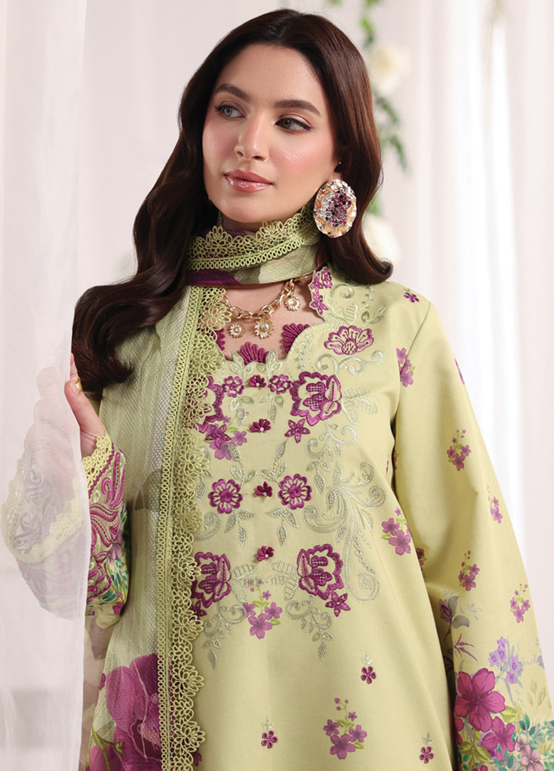Nova By Rang Rasiya Embroidered Lawn 3 Piece Unstitched Suit RR26NSEE D-05 ELENA Nova By Rang Rasiya Embroidered Lawn 3 Piece Unstitched Suit RR26NSEE D-05 ELENA