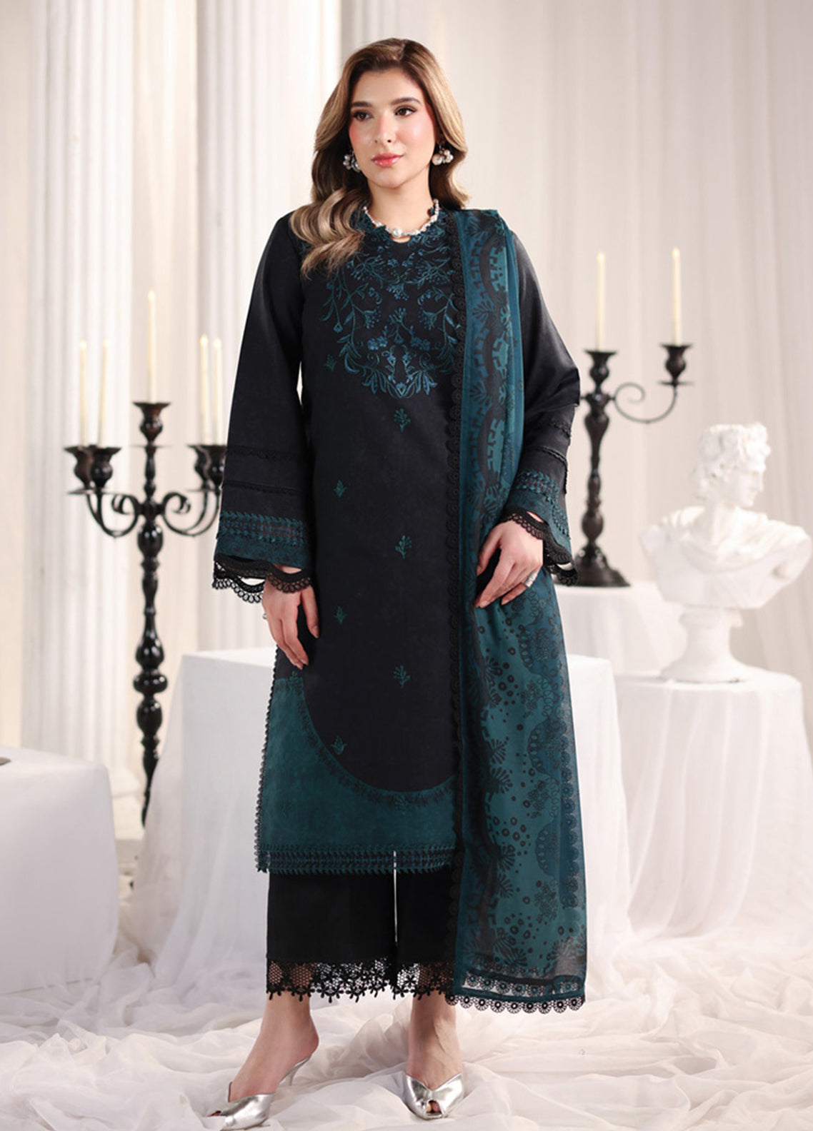 Nova By Rang Rasiya Embroidered Lawn 3 Piece Unstitched Suit RR26NSEE D-11 DEFNE Nova By Rang Rasiya Embroidered Lawn 3 Piece Unstitched Suit RR26NSEE D-11 DEFNE