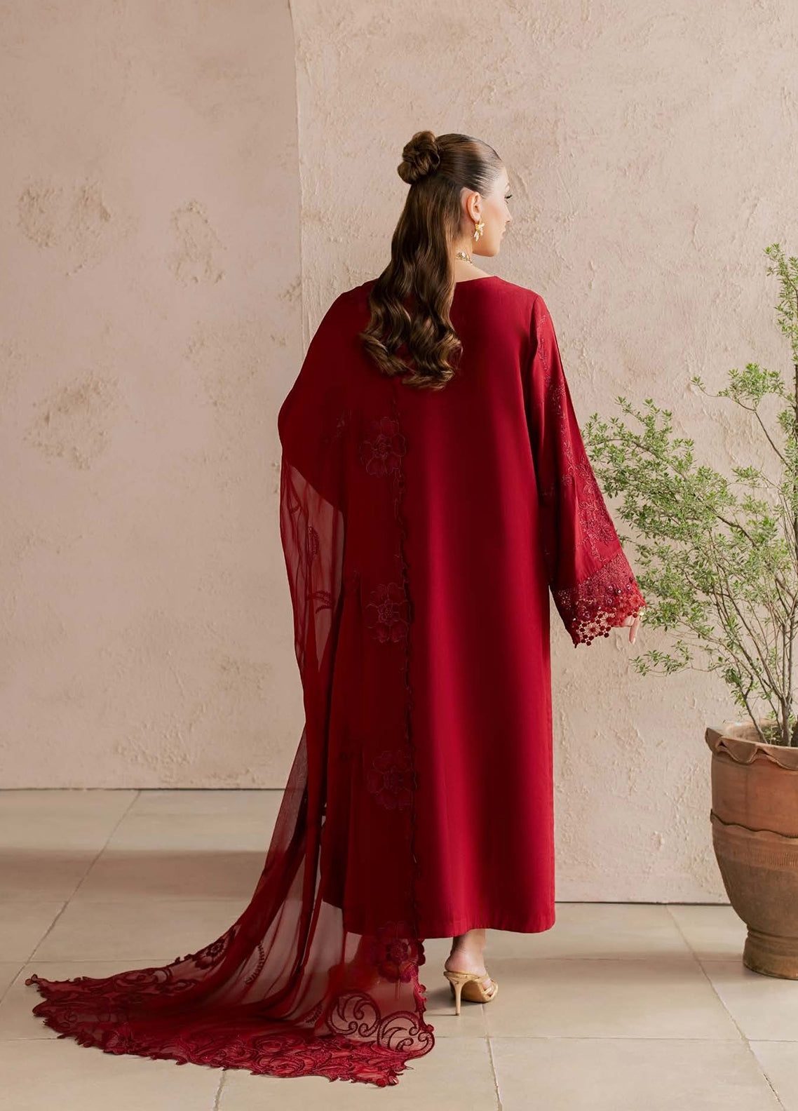 Nureh Exclusive Embroidered Karandi 3 Piece Unstitched Suit NU26EEK D-NEK-274 Nureh Exclusive Embroidered Karandi 3 Piece Unstitched Suit NU26EEK D-NEK-274