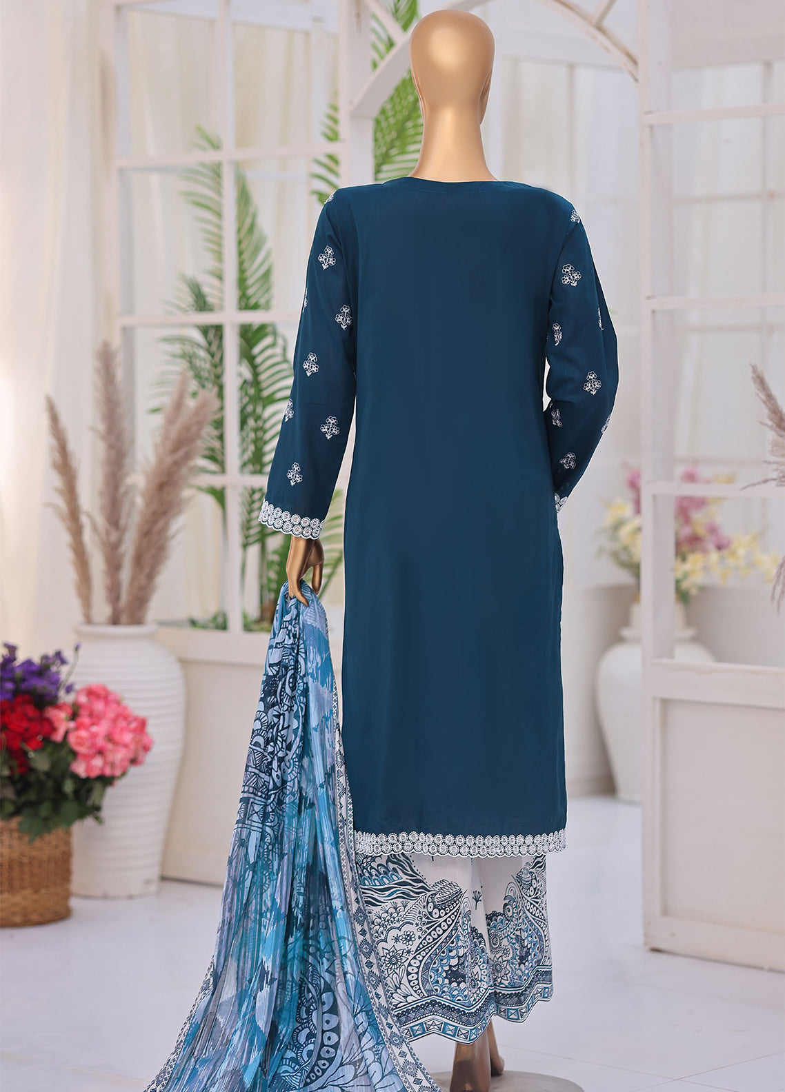 Oriental By HZ Textile Printkari Embroidered Lawn 3 Piece Unstitched Suit HZ26OPEV2 D-OPS-09 Oriental By HZ Textile Printkari Embroidered Lawn 3 Piece Unstitched Suit HZ26OPEV2 D-OPS-09