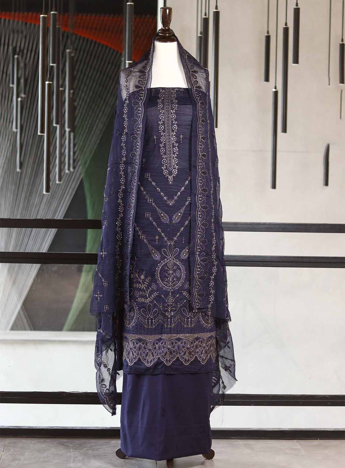 Oud By Royal Fashion Premium Embroidered Lawn Banarsi 3 Piece Unstitched Suit - RF25ZZOV51 OUD52 NAVY BLUE Oud By Royal Fashion Premium Embroidered Lawn Banarsi 3 Piece Unstitched Suit - RF25ZZOV51 OUD52 NAVY BLUE