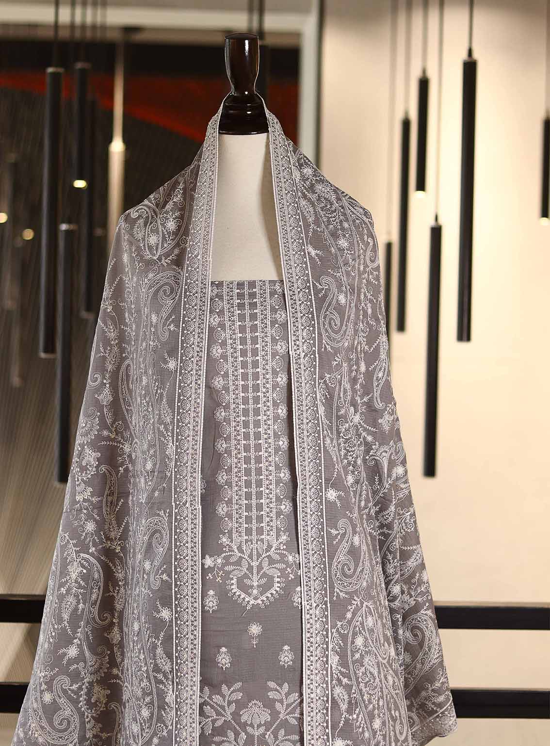 Oud By Royal Fashion Premium Embroidered Lawn Banarsi 3 Piece Unstitched Suit - RF25ZZOV51 OUD53 GREY Oud By Royal Fashion Premium Embroidered Lawn Banarsi 3 Piece Unstitched Suit - RF25ZZOV51 OUD53 GREY