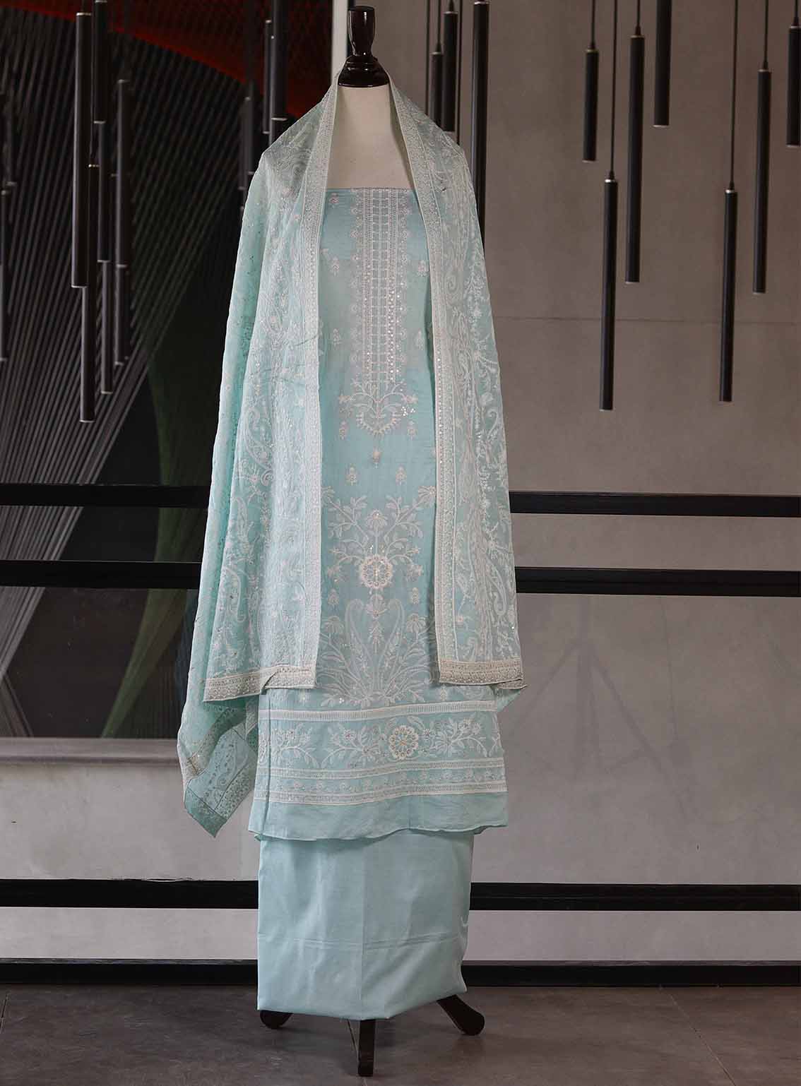 Oud By Royal Fashion Premium Embroidered Lawn Banarsi 3 Piece Unstitched Suit - RF25ZZOV51 OUD53 SKY BLUE Oud By Royal Fashion Premium Embroidered Lawn Banarsi 3 Piece Unstitched Suit - RF25ZZOV51 OUD53 SKY BLUE