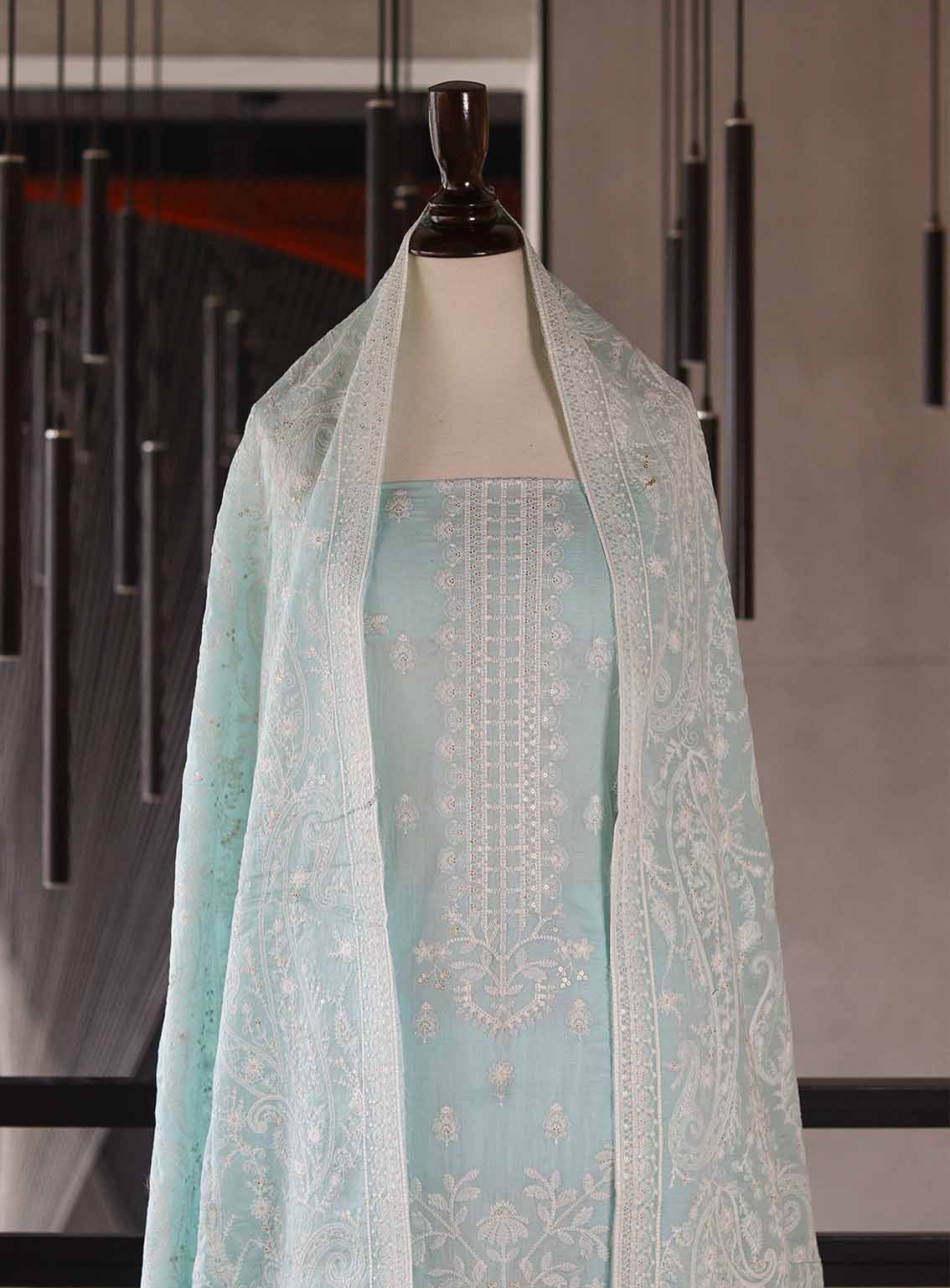 Oud By Royal Fashion Premium Embroidered Lawn Banarsi 3 Piece Unstitched Suit - RF25ZZOV51 OUD53 SKY BLUE Oud By Royal Fashion Premium Embroidered Lawn Banarsi 3 Piece Unstitched Suit - RF25ZZOV51 OUD53 SKY BLUE