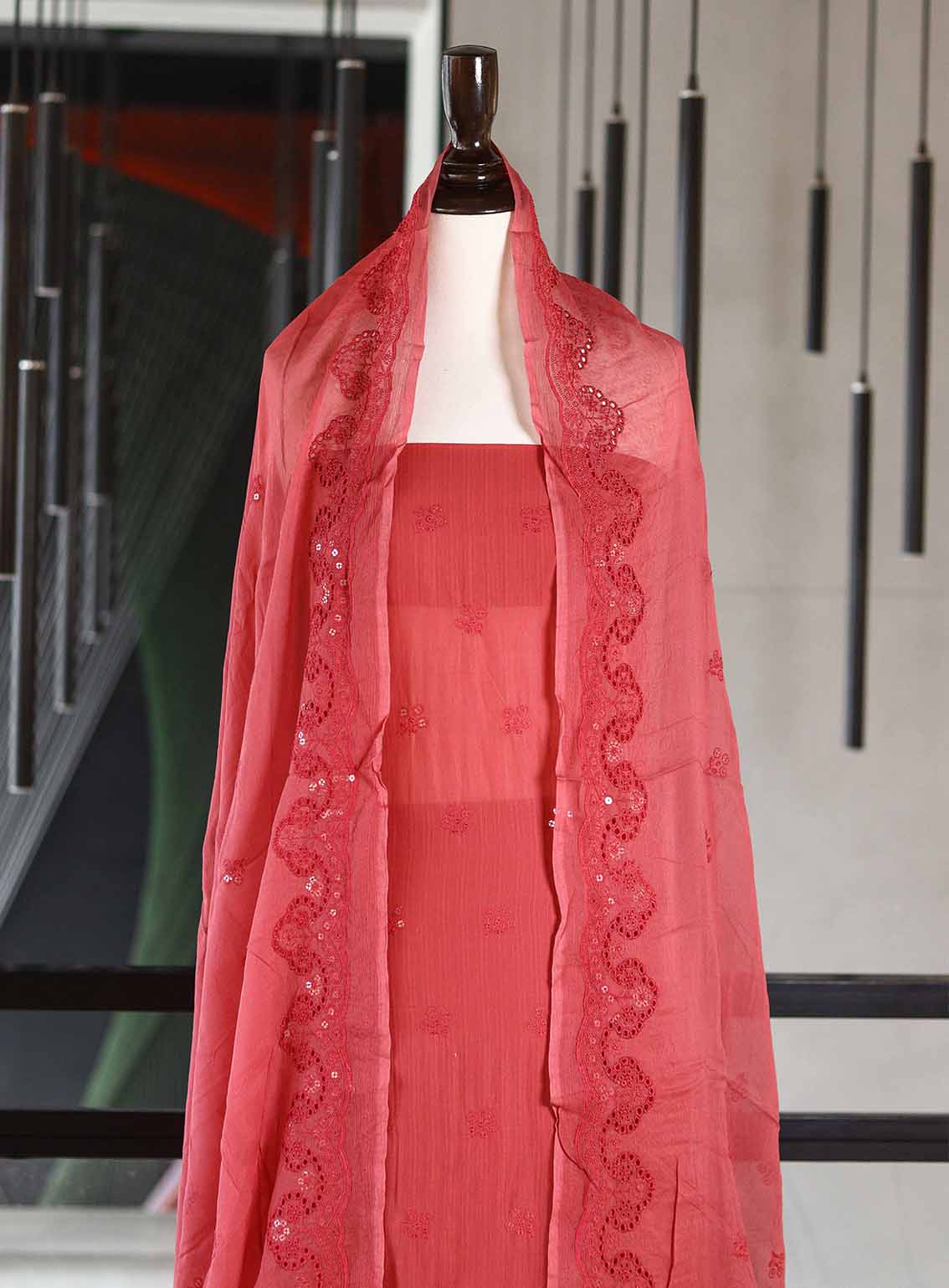 Oud By Royal Fashion Premium Embroidered Lawn Banarsi 3 Piece Unstitched Suit - RF25ZZOV51 OUD57 SHOCKING PINK Oud By Royal Fashion Premium Embroidered Lawn Banarsi 3 Piece Unstitched Suit - RF25ZZOV51 OUD57 SHOCKING PINK